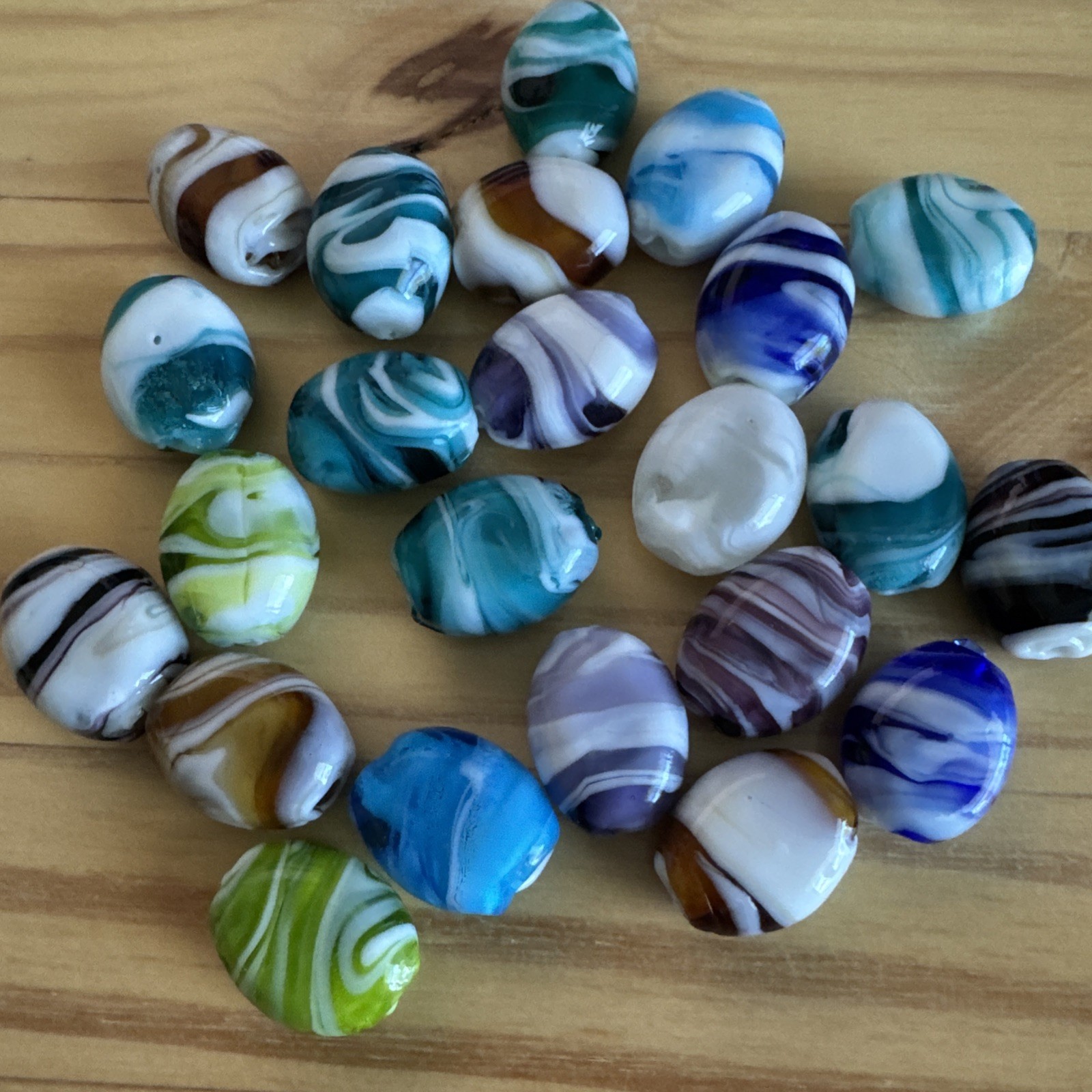 23 MIXED BLUE PURPLE BROWN GREEN TEAL & WHITE OVAL SWIRL LAMPWORK BEADS 23mm