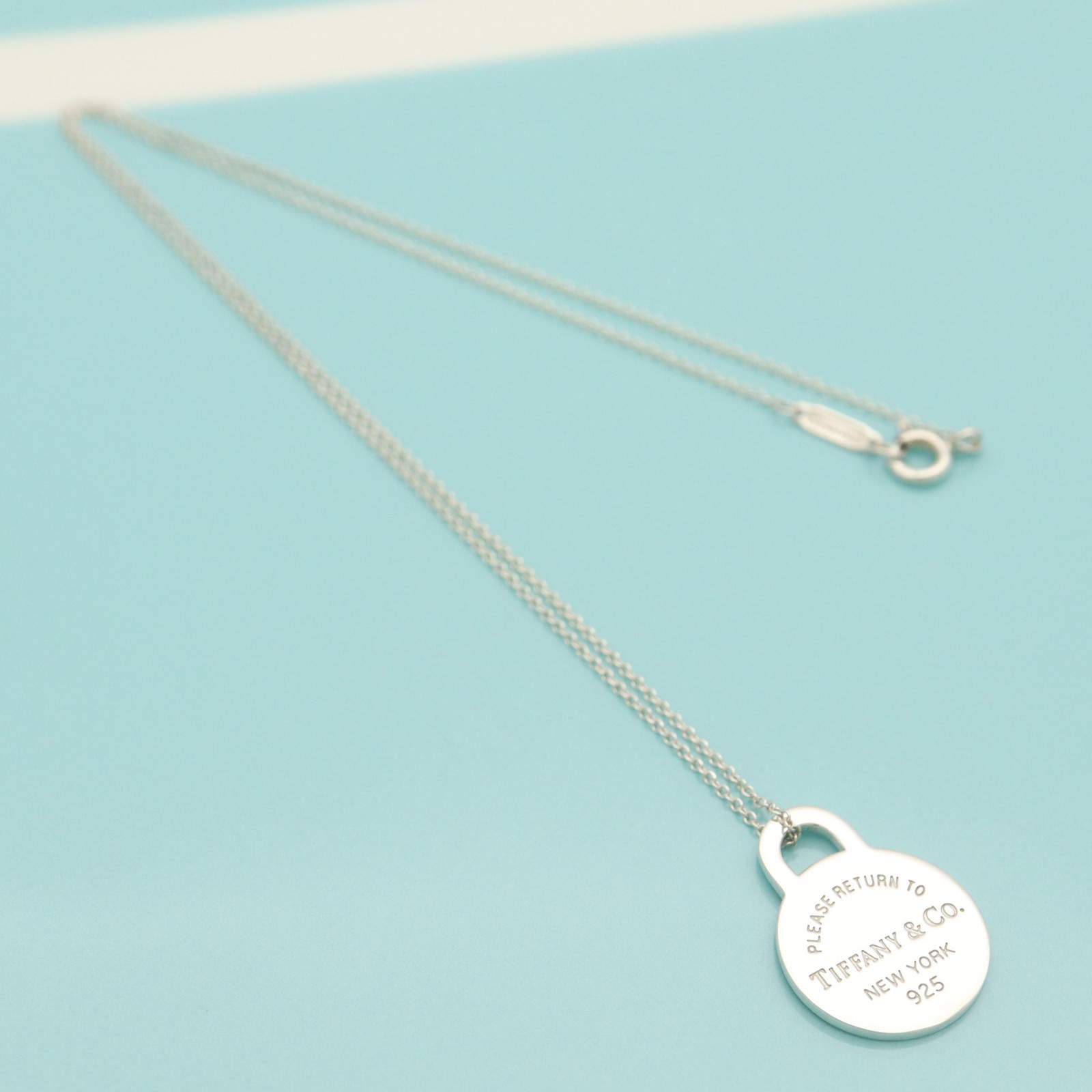 Tiffany & Co. Return to Round Tag Pendant Necklace 16″ Sterling Silver 925
