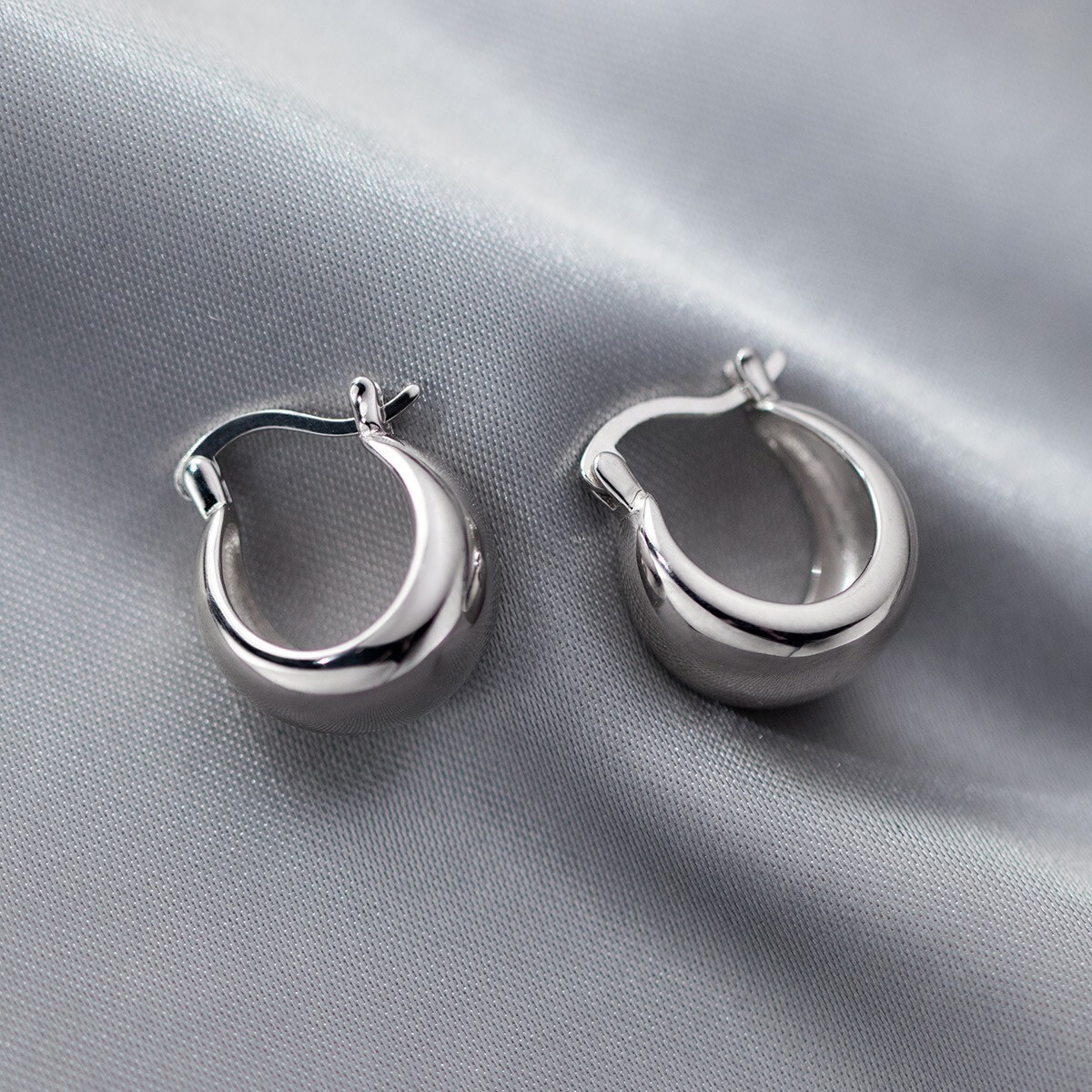 Women Real S925 Sterling Silver Earring Stud Huggie Pierced Polished