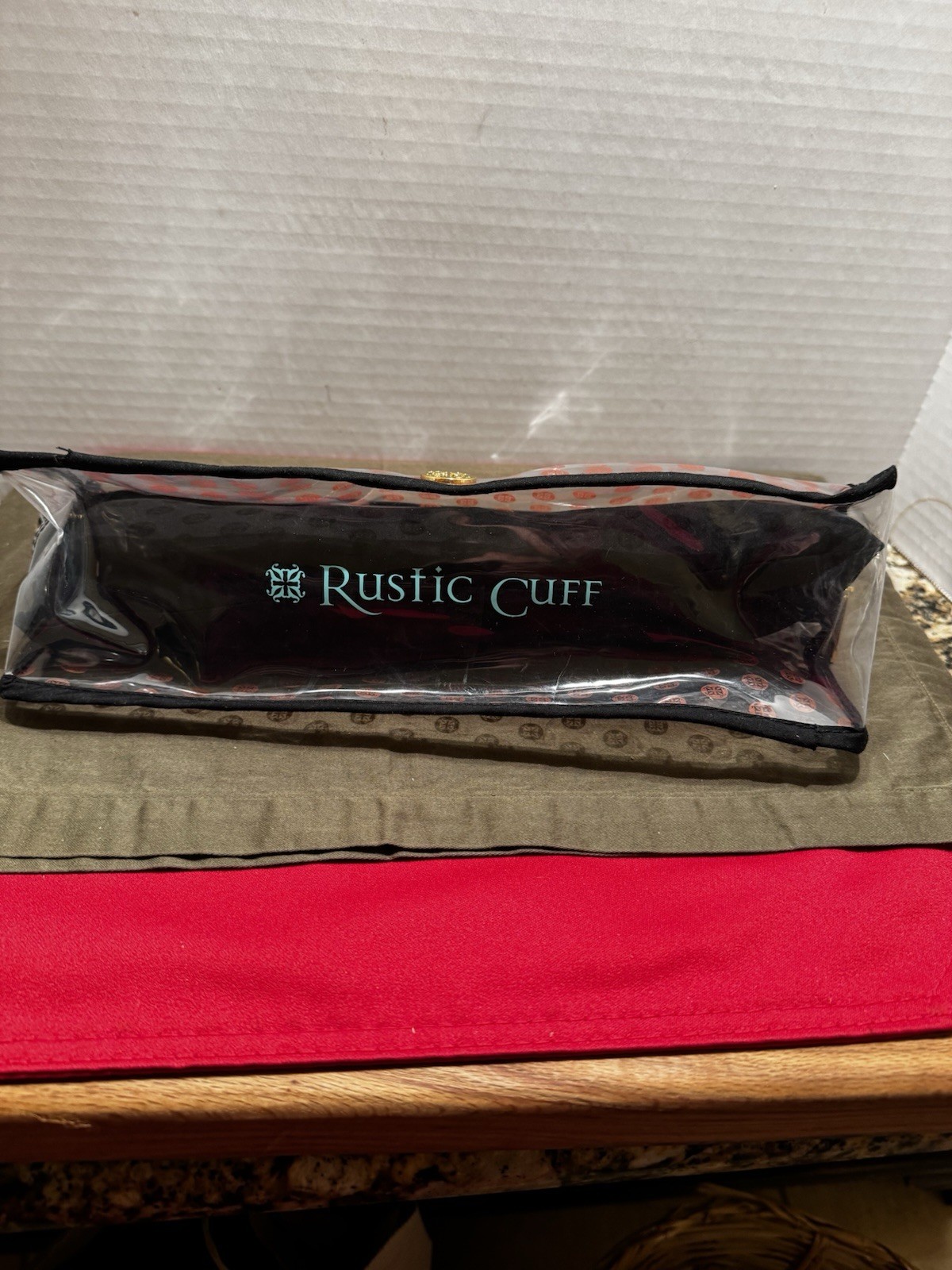 Rustic Cuff Bracelet Travel Case Clear Vinyl Zip Pouch Velvet Pillow