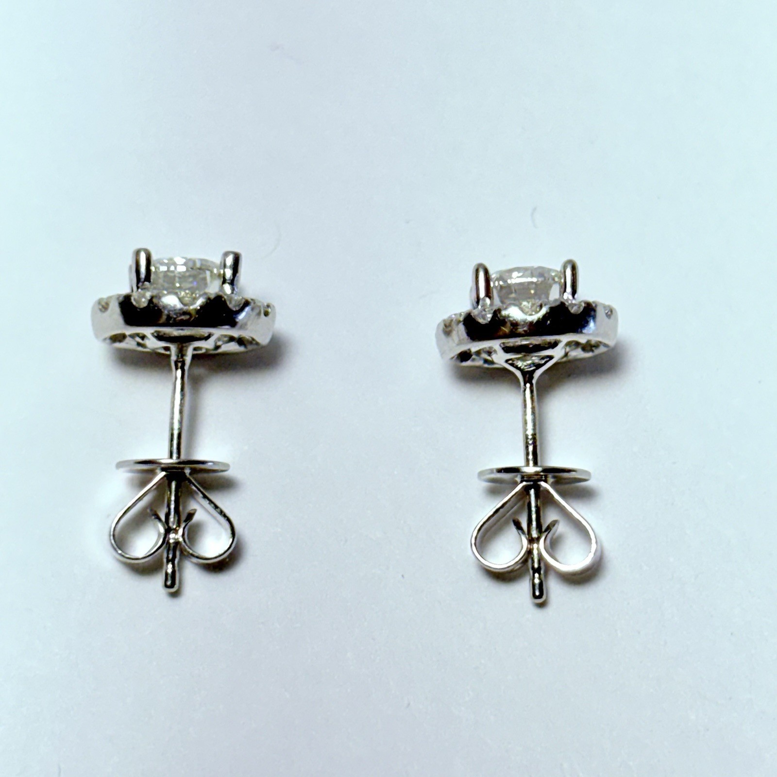 GG Certified 18K White Gold 1.0ctw G-H VS Diamond .35ctw Halo Stud Earrings 2.8g
