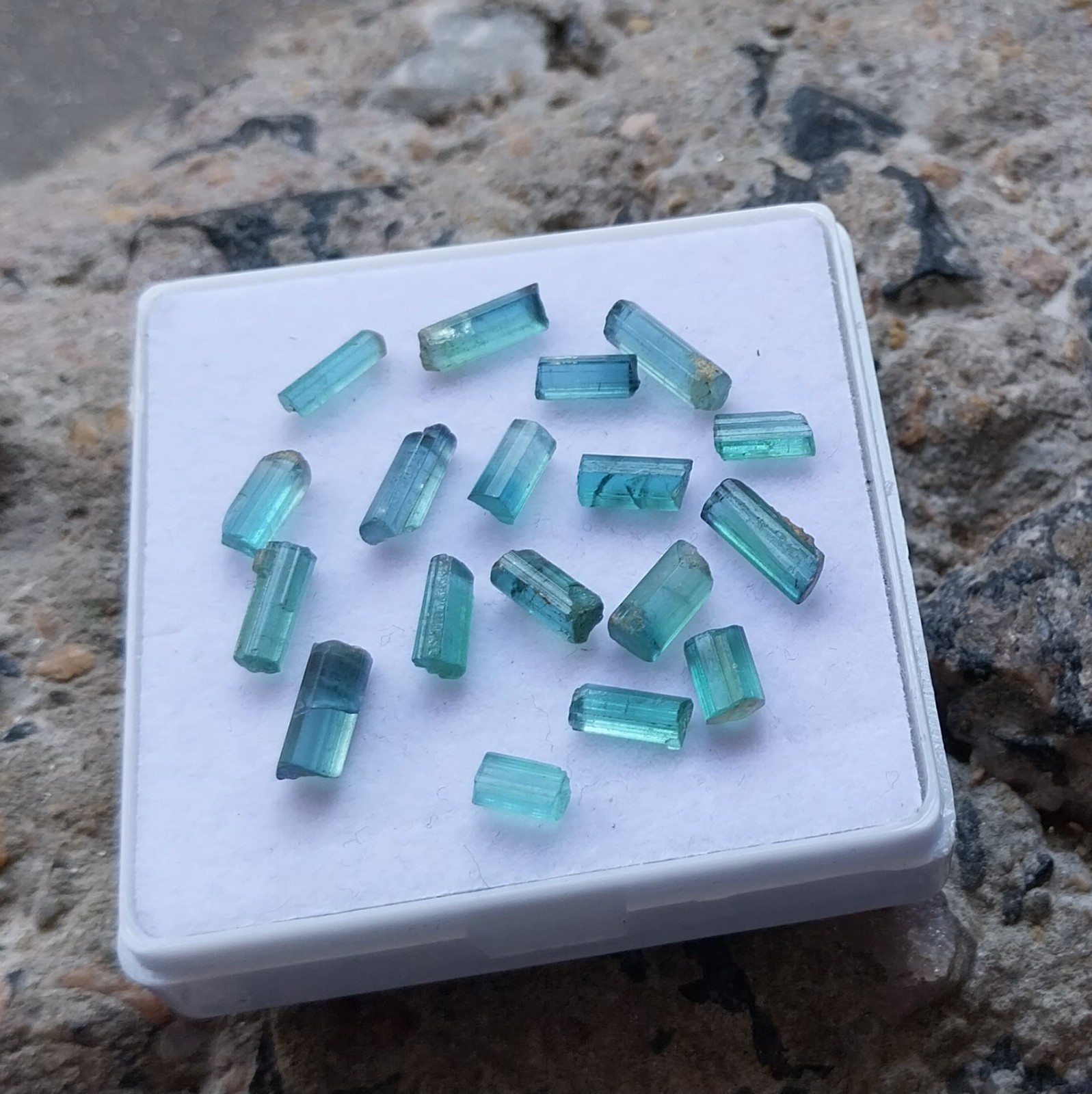 14.75 Ct 6 to 9.5 MM Natural Blue Color Tourmaline Raw Rough Pencil 18 PCS Lot