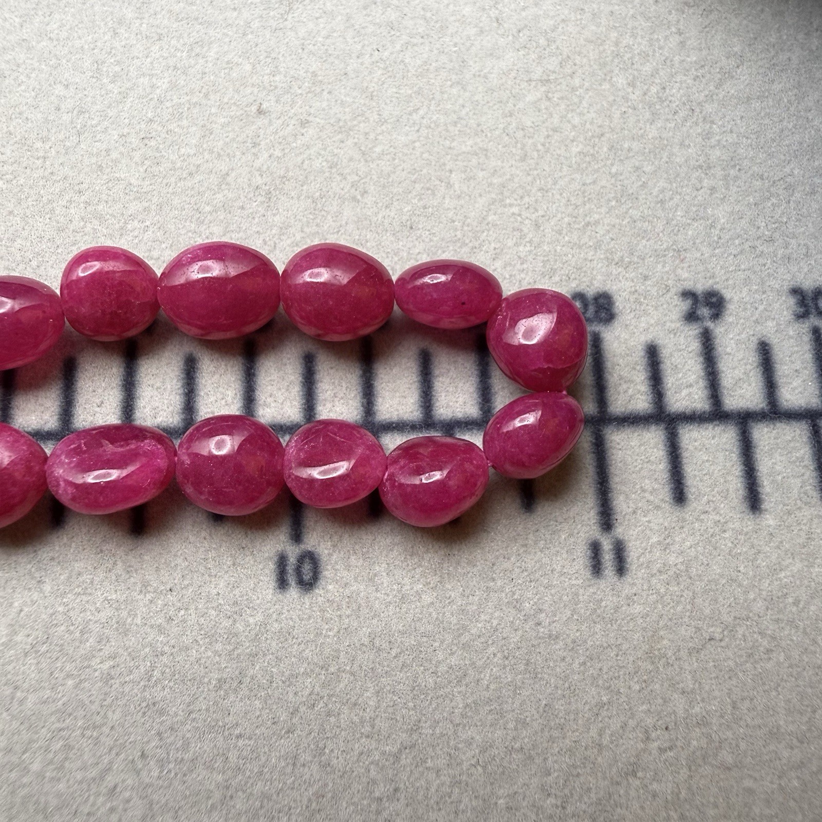 Vintage Pink Raspberry Dyed Jade Quartz Beaded Necklace Fuchsia 22″ Barrel Clasp