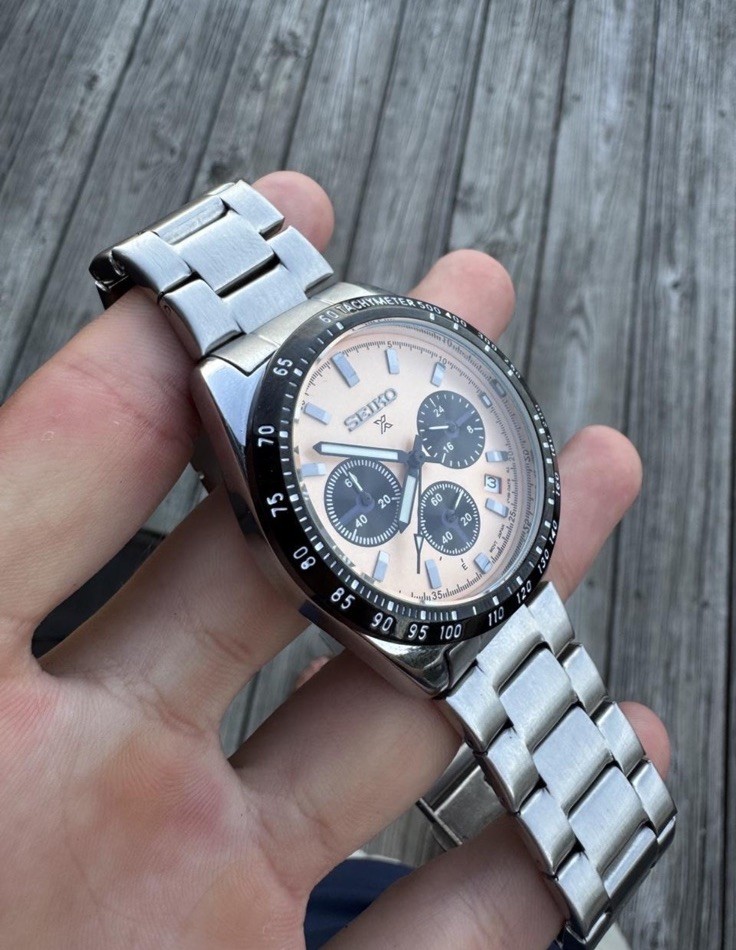 Seiko Prospex Speedtimer Chromongraph Solarquartz Salmon Dial 39mm 100m