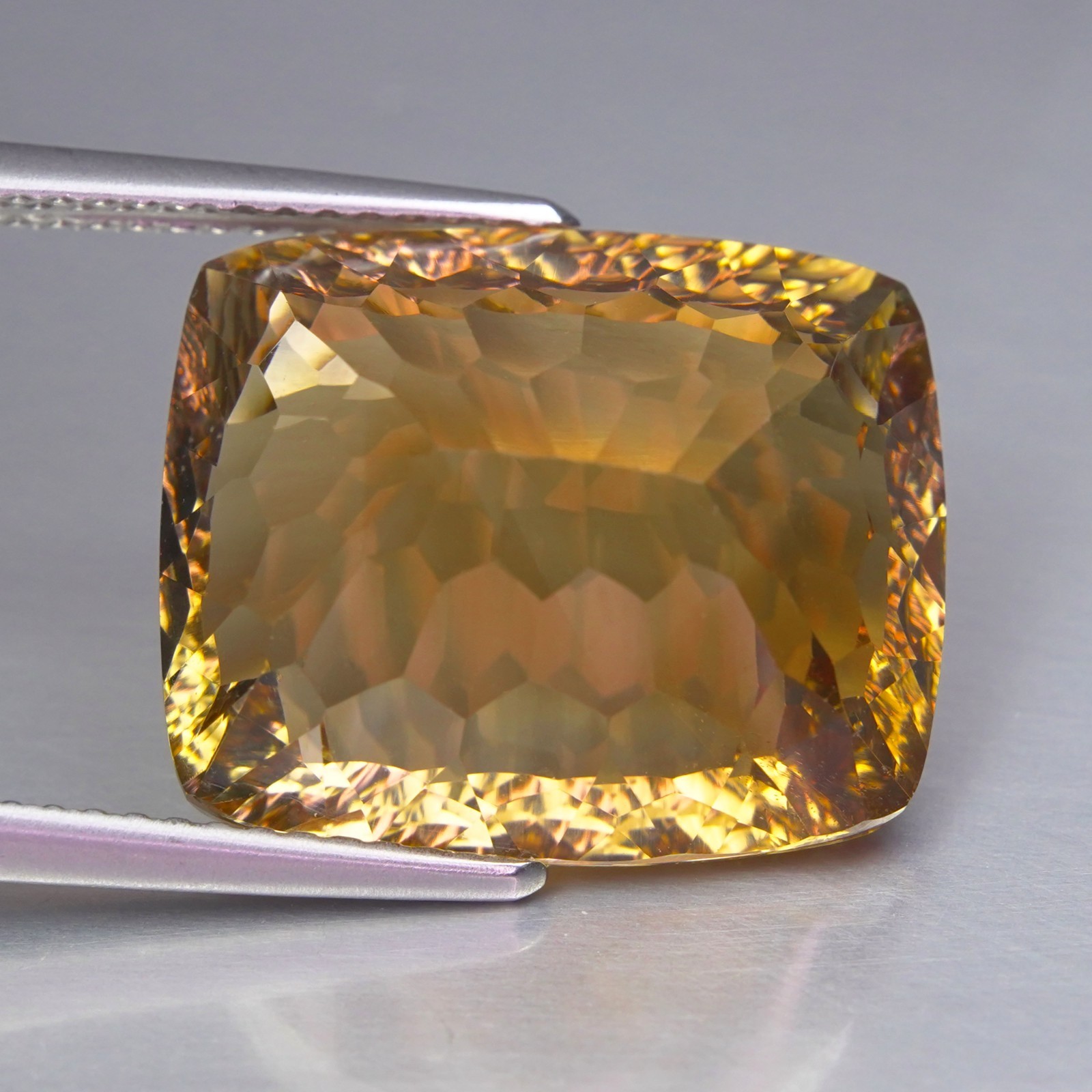 18.59 CT IF Loupe Clean~ Cute Cushion Concave Cut~ Natural Champange Brown Topaz