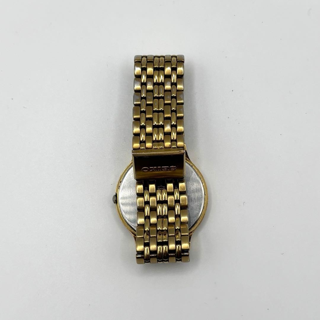 Seiko DAY-DATE 2001 Quartz Date Indicator Unisex Watch