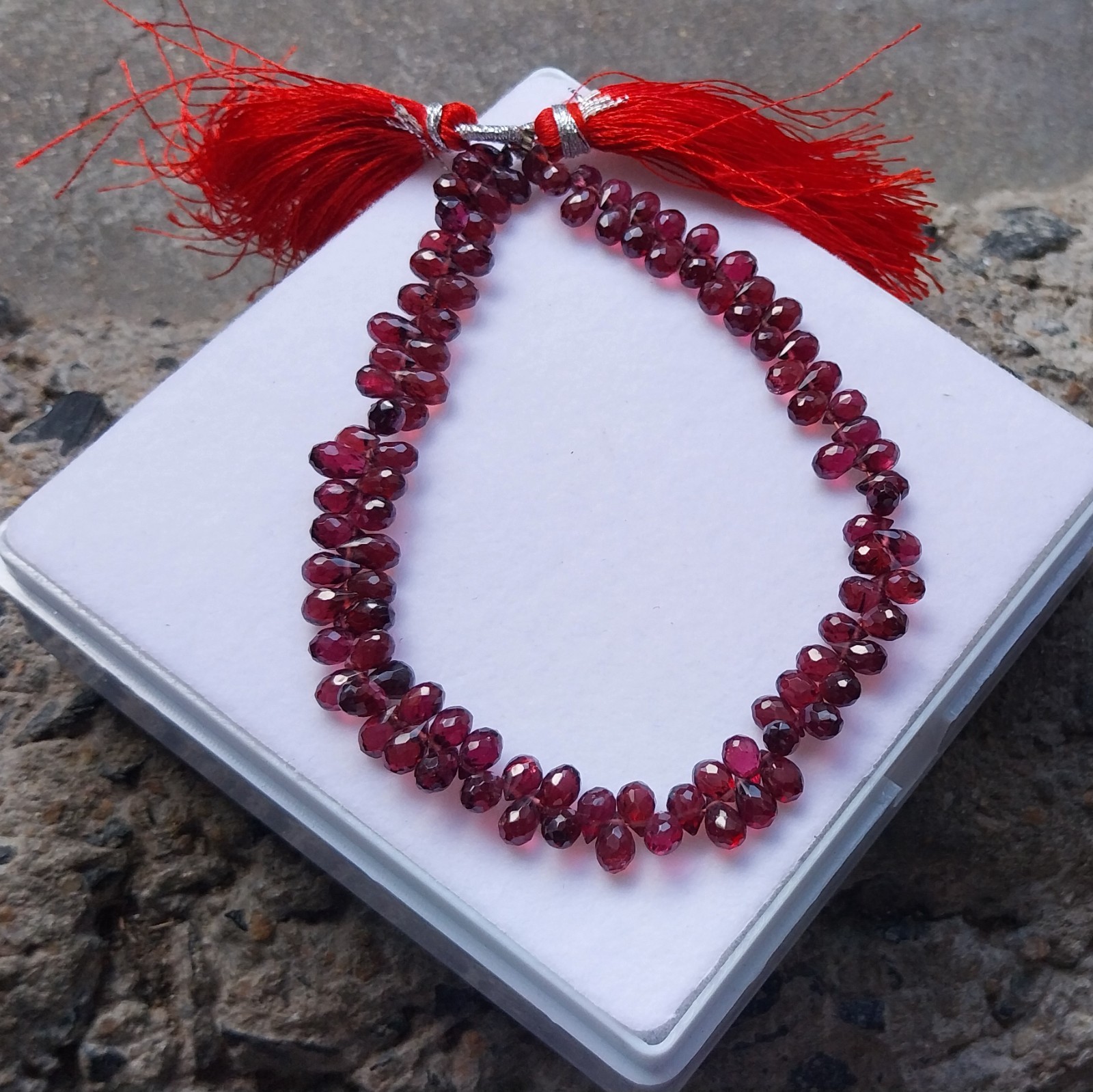75 Ct 3.5×5 to 3.5×6 MM Natural Purple Pink Rhodolite Cut Drops 8 inch Beads