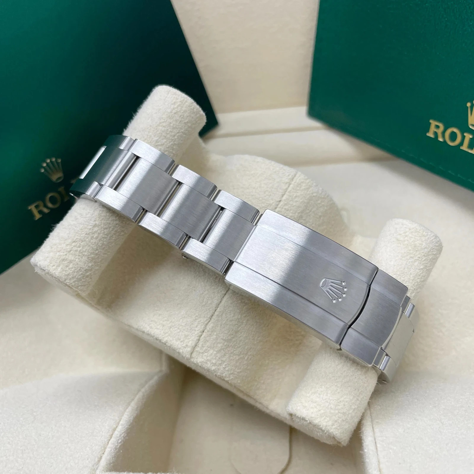 New Rolex Oyster Perpetual 41mm Steel – Celebration Dial – Reference 124300