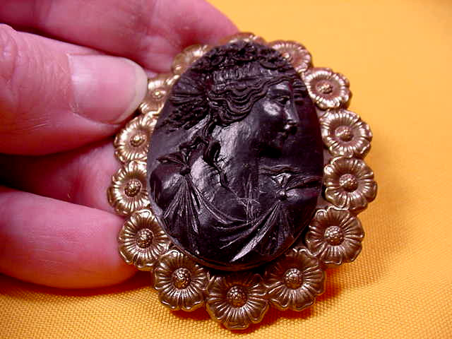 (CM51-6) Roman woman black oval CAMEO Pin pendant brooch JEWELRY cameos FLOWERS