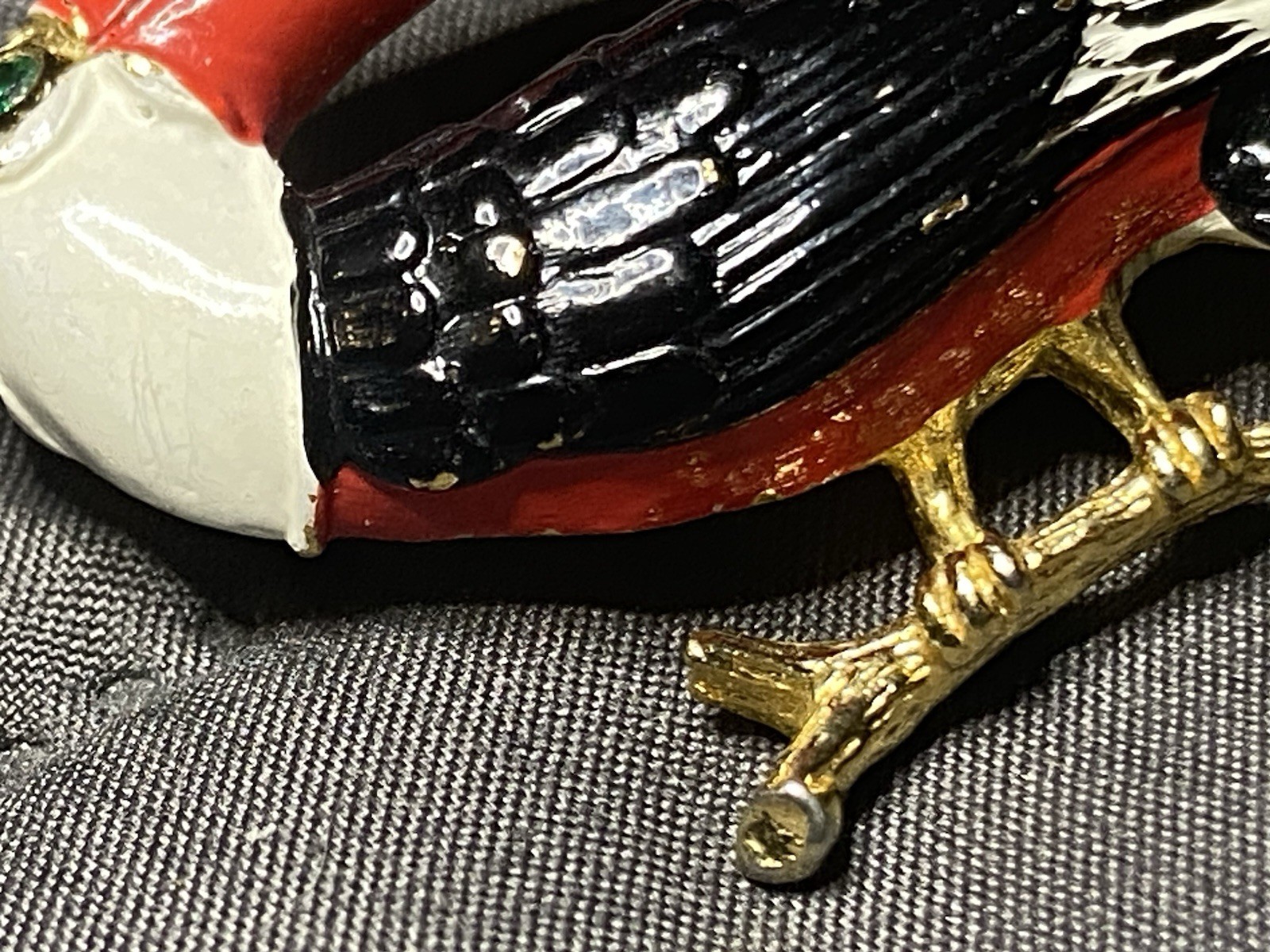 vintage Gerry’s Red White & Black Toucan On Gold Branch Green Crystal Eye