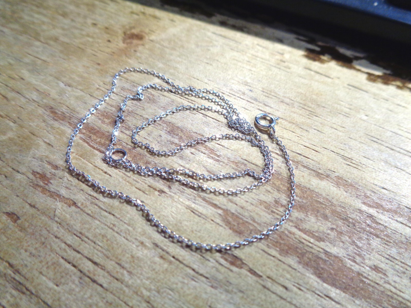 0.8MM PETITE WHITE GOLD-PLATED 925 STERLING SILVER DC ROLO CHAIN NECKLACE 16″