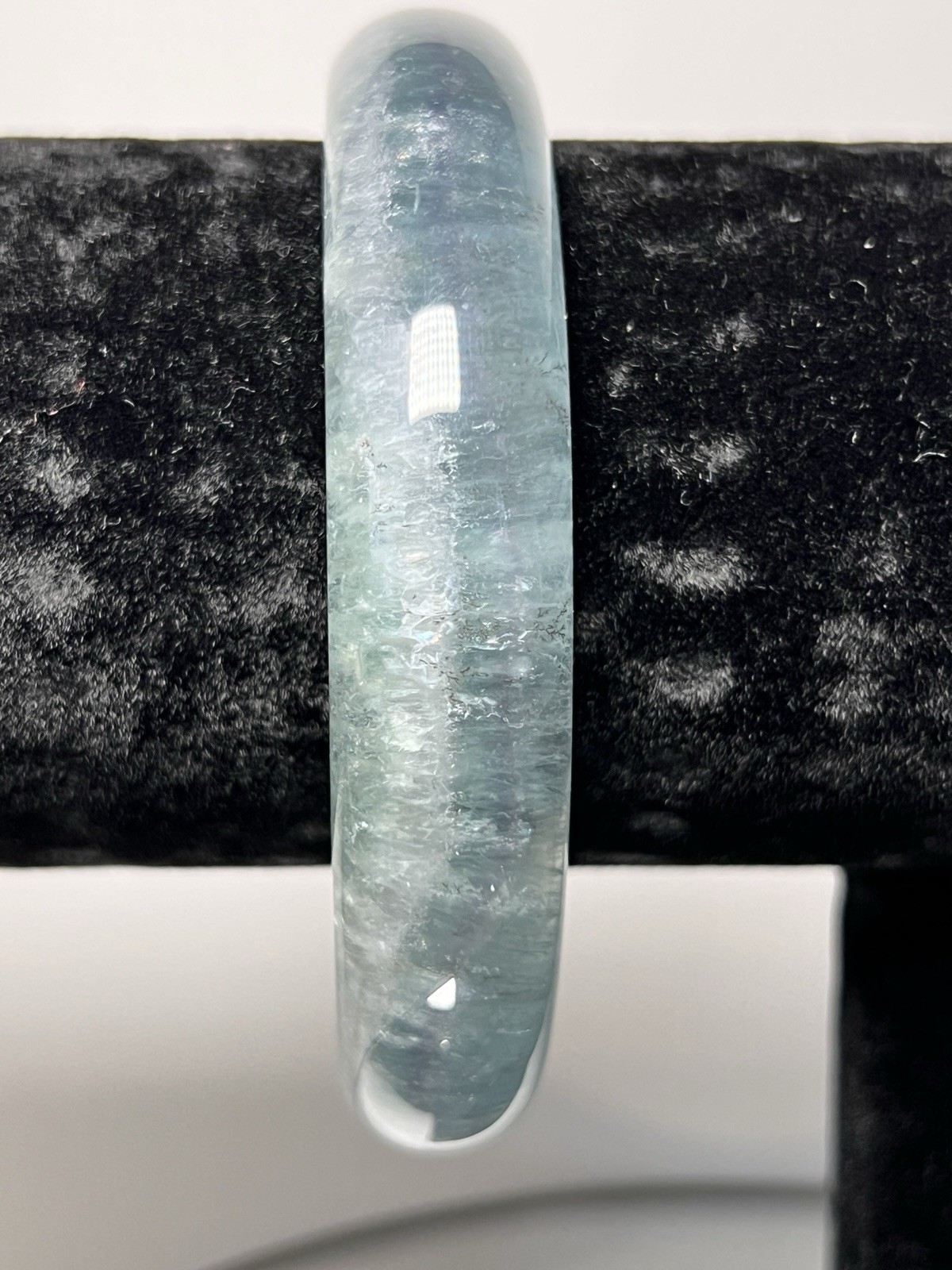 Fluorite Bangle Inner Diameter Size 63mm – See Description & Pics For More Info
