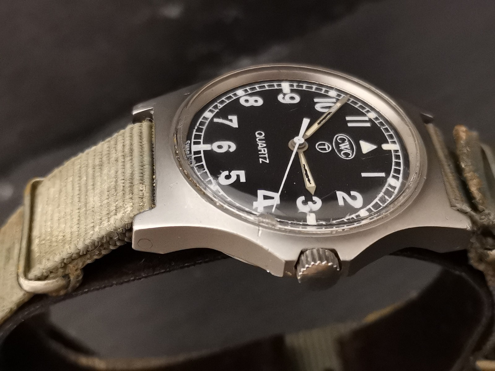 CWC G10 Quartz Watch 0555 Royal Navy Issued. Dated 1988. Working. Bonded strap.