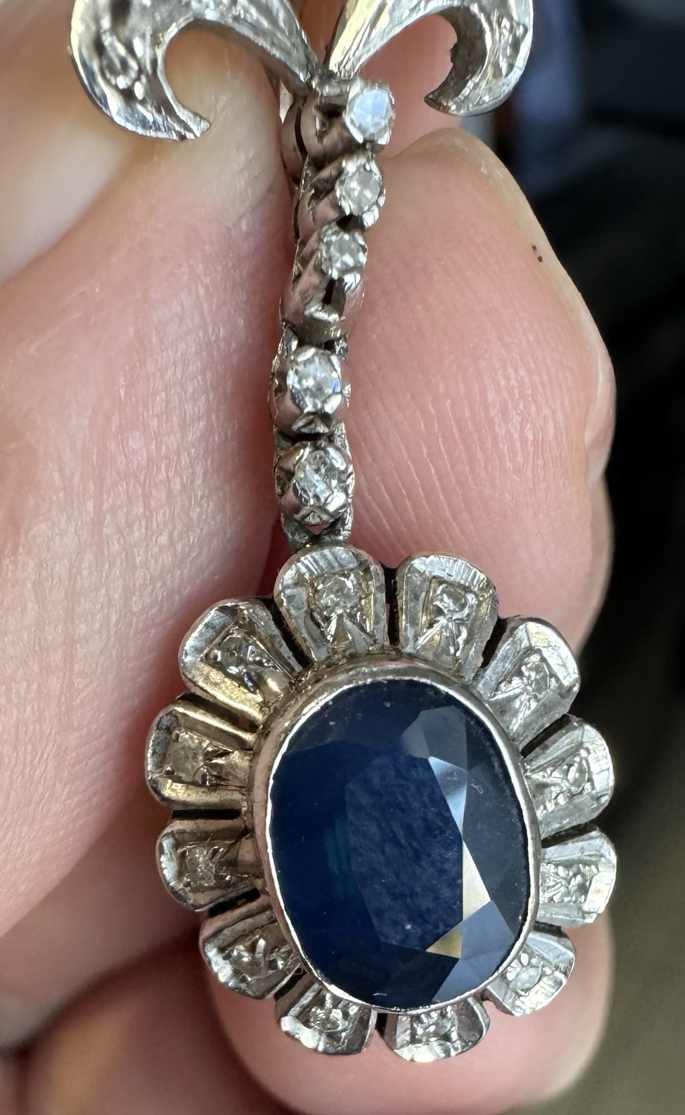 Silver-palladium Earrings Oval Sapphire w. Diamond Omega Back Silver-Blue