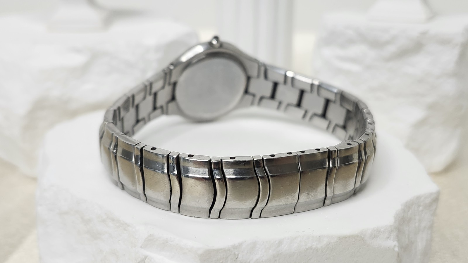 Bulova 96R02 Maestro Stainless Steel Women’s Watch With Diamonds / New Battery
