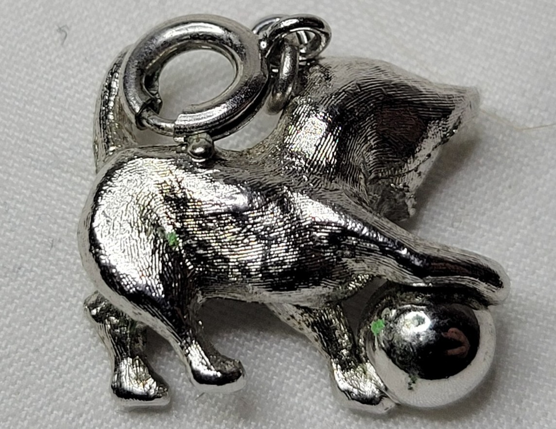 Monet Charm Cat & Yarn Green Rhinestone Eye Vintage Silvertone Metal