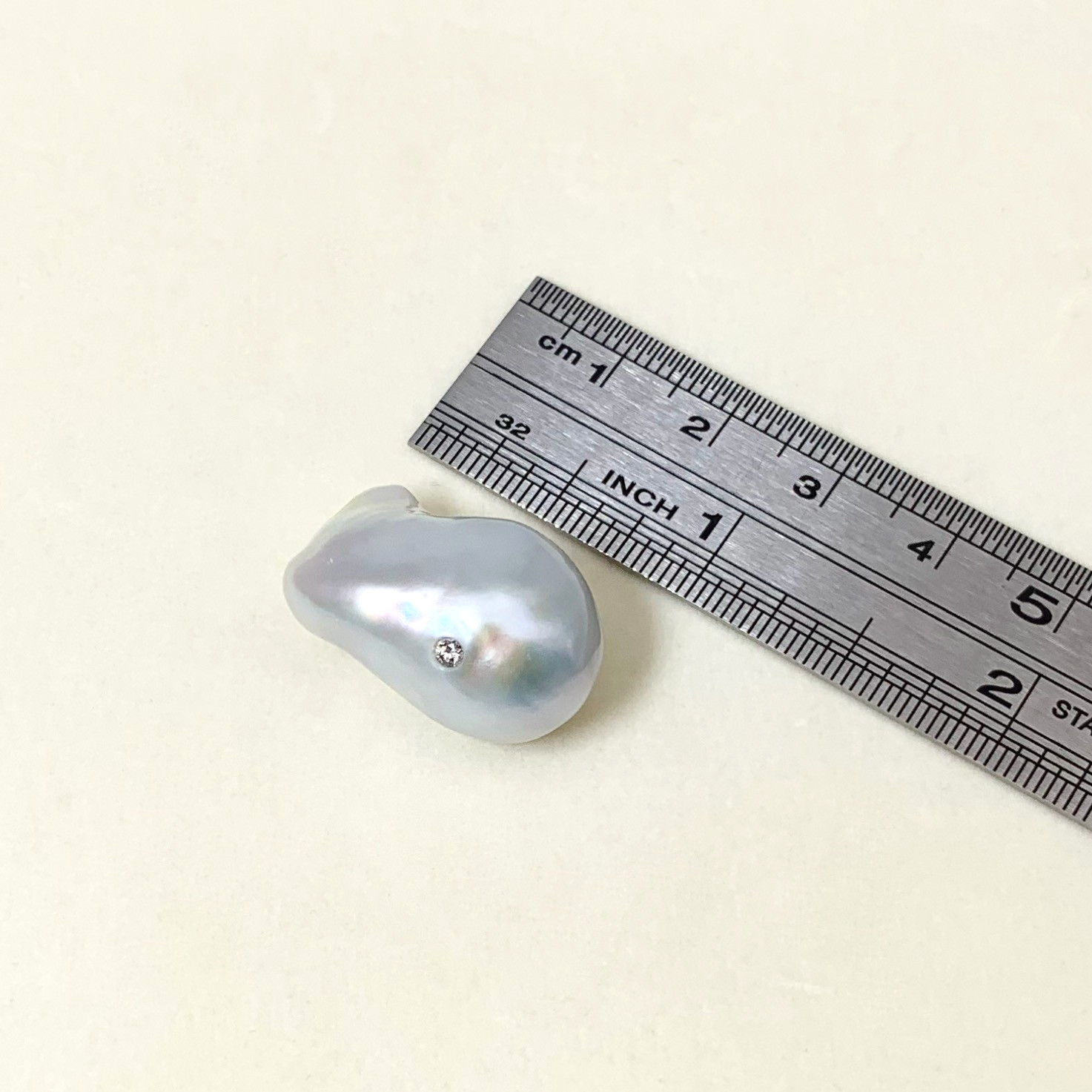 15.7×24.7mm Baroque White-Rose South Sea Loose Pearl & Dia.Undrilled,High Luster