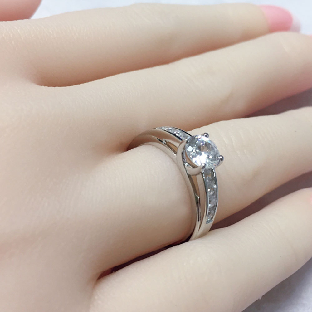 Solid 925 Sterling Silver Solitaire 1.50 Ct Round Cubic Zirconia Engagement Ring