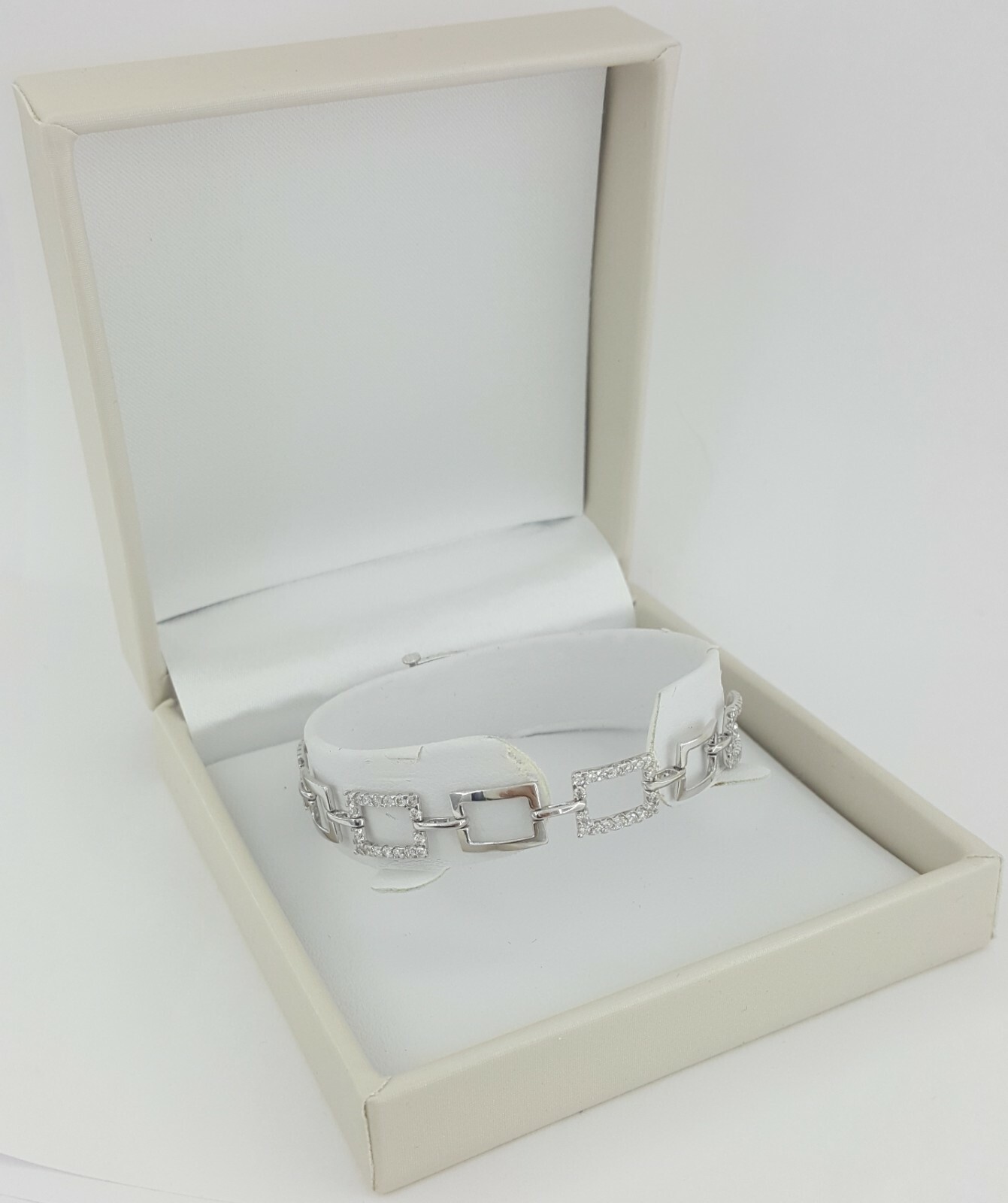 Round Cut Diamond Square Box Tennis Bracelet 8.8 Grams 7″ 1.62 ct 14K White Gold