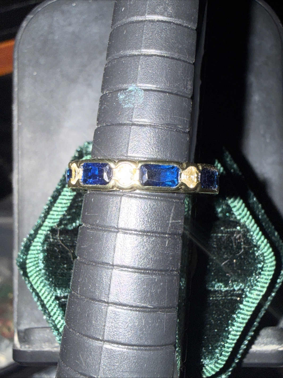 18k Yellow Gold Filled Ring Size 6