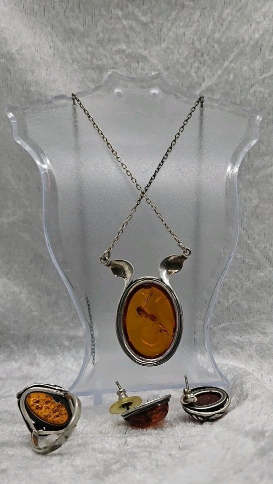 Sterling Silver and Cognac Baltic Amber VINTAGE Pendant, Earrings And Ring.