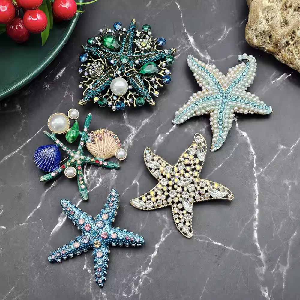 Crystal Rhinestone Starfish Brooch Pin Gold Ocean Nautical Summer Jewelry Gift