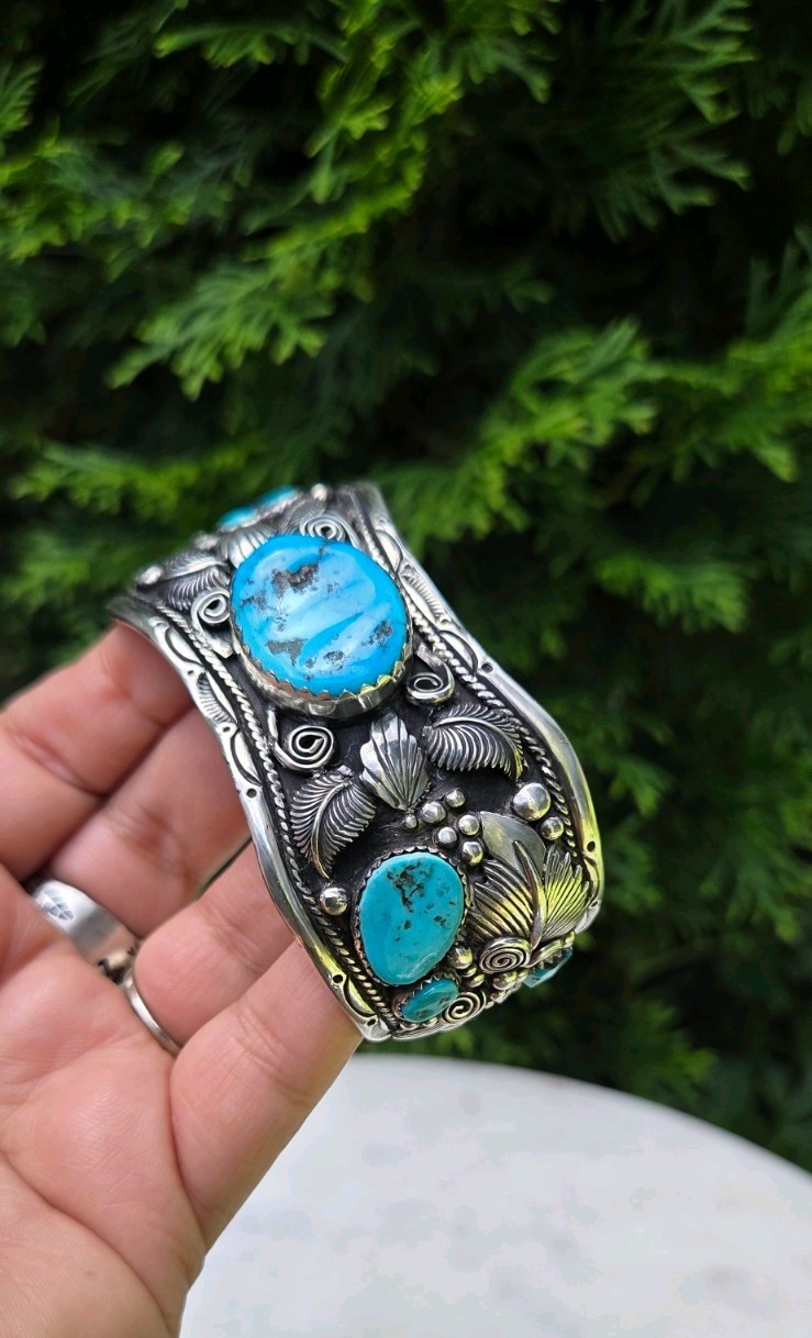 vintage handmade Navajo sterling silver sleeping beauty turquoise cuff bracelet