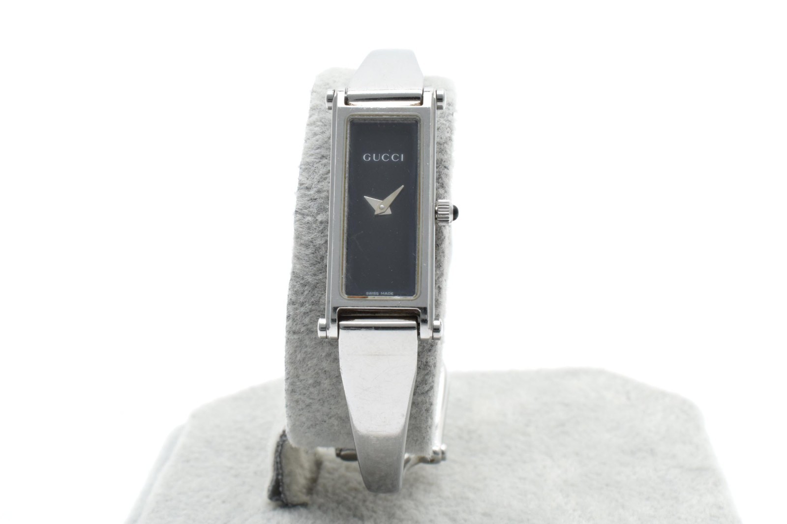 [Near Mint] Gucci 1500L Black Dial Gold Plated Bangle Watch Quartz Women’s Watch