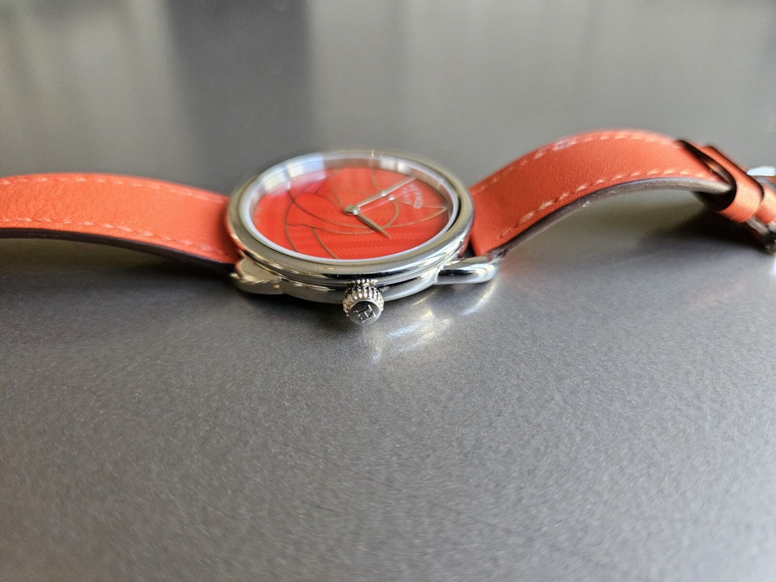 Hermes Arceau Red Horse Knight Outline “Casaque” Quartz Timepiece; Rare+Cool