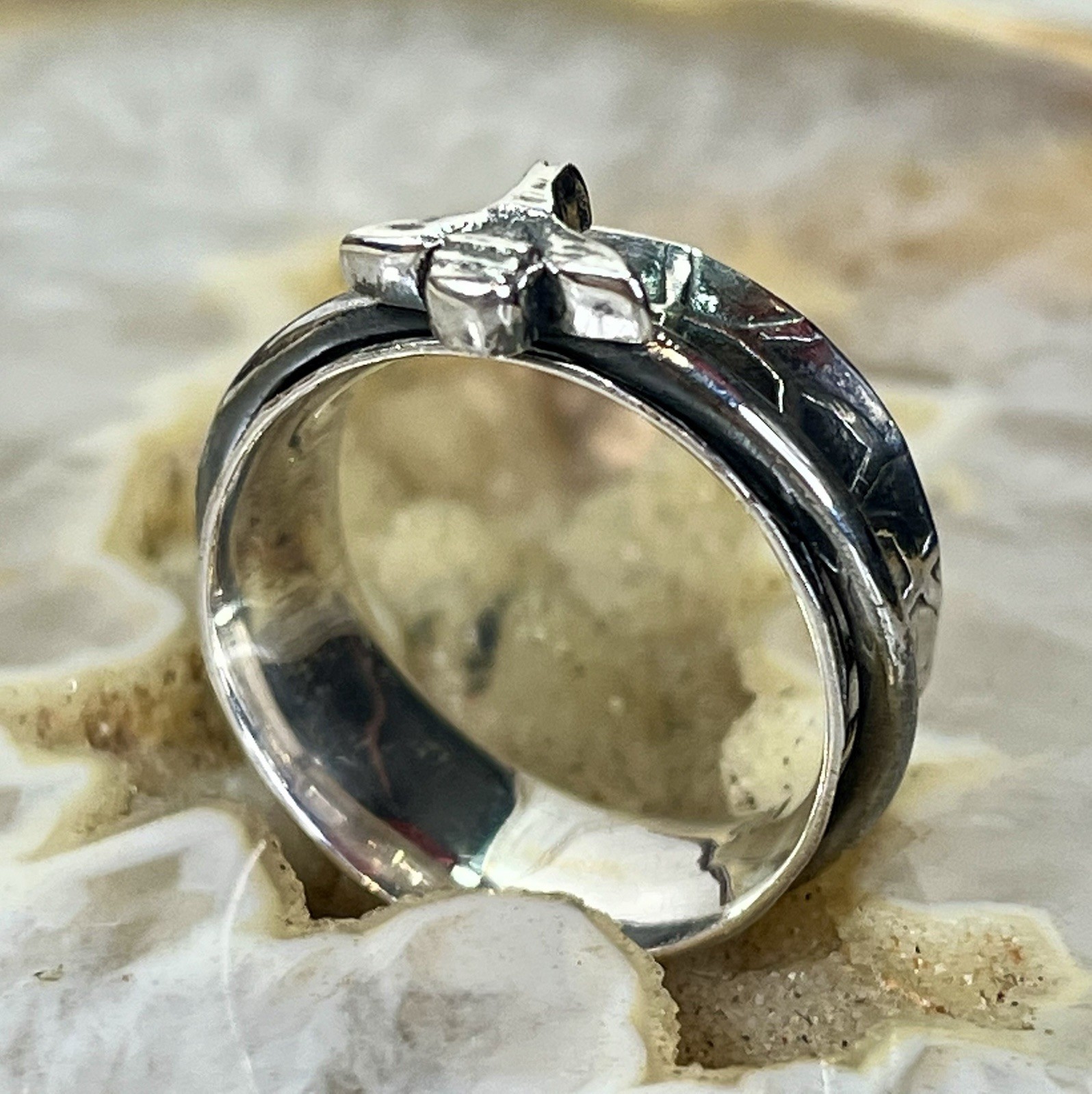 925 Honeycomb Sterling Silver Spinner Ring w/ Bee Accent Fidget Meditation Band