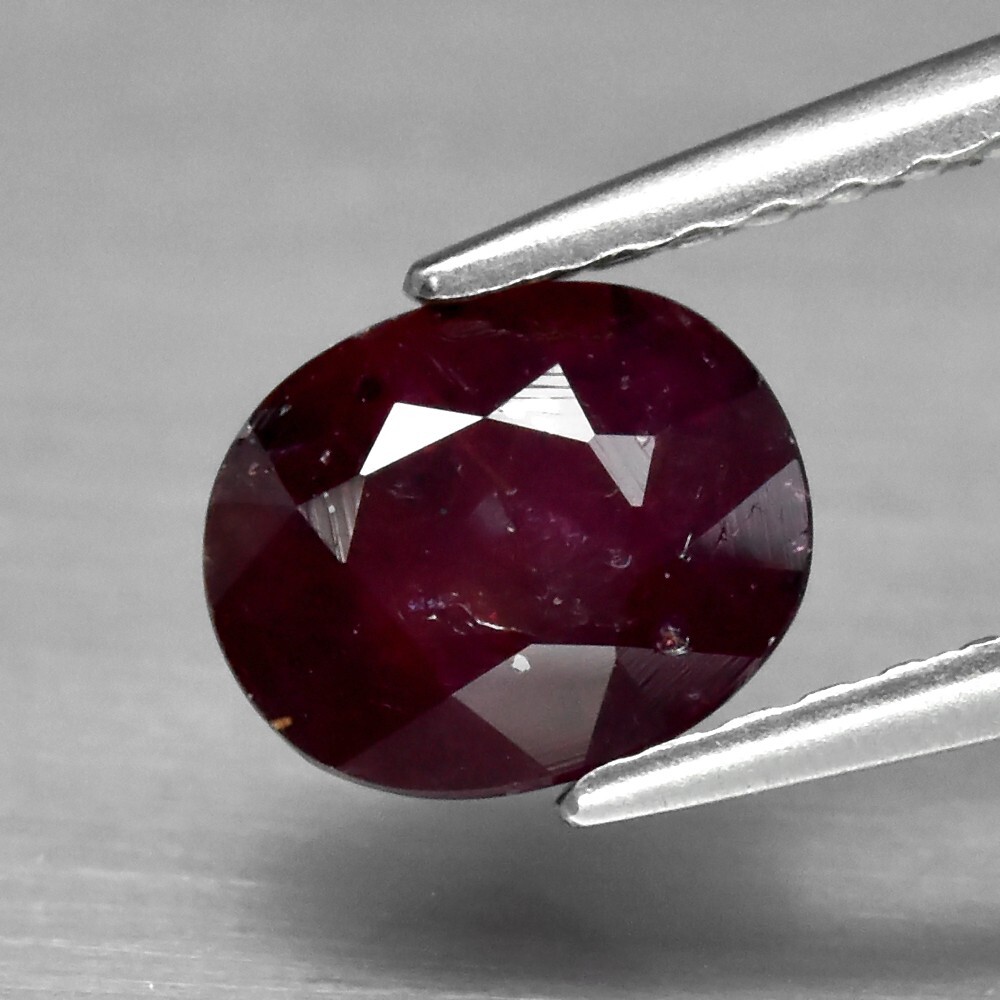 RUBY 1.31 ct Red Oval 6.5×5.4×4.3 mm Natural Untreated Unheated from Madagascar