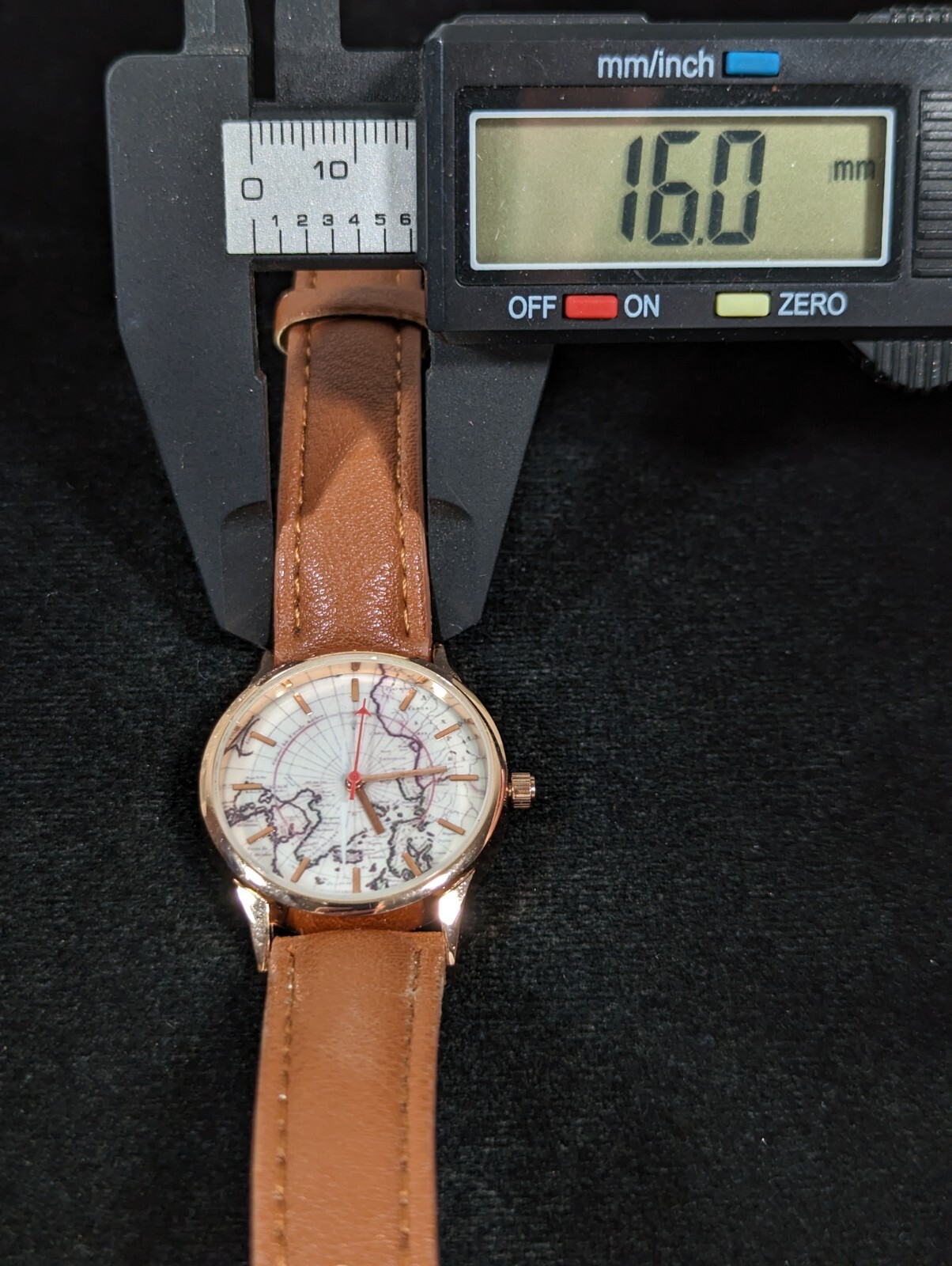 Womans World Map Dial Gold Tone Case Brown Faux Leather Band Watch 7.5 Inch