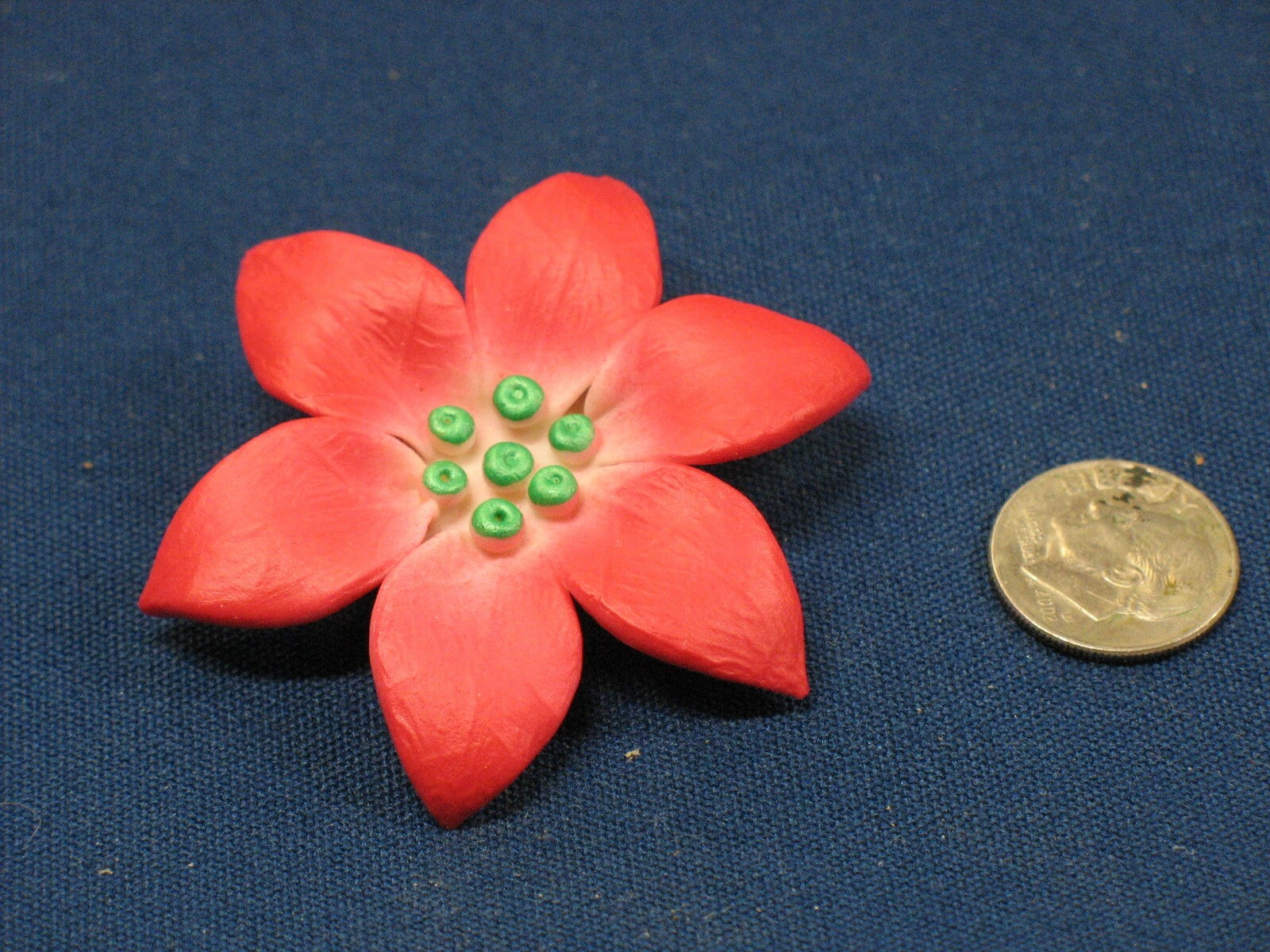 Brooch Pin Holiday Christmas Poinsettia 2″ Women’s Costume Fashion Jewelry