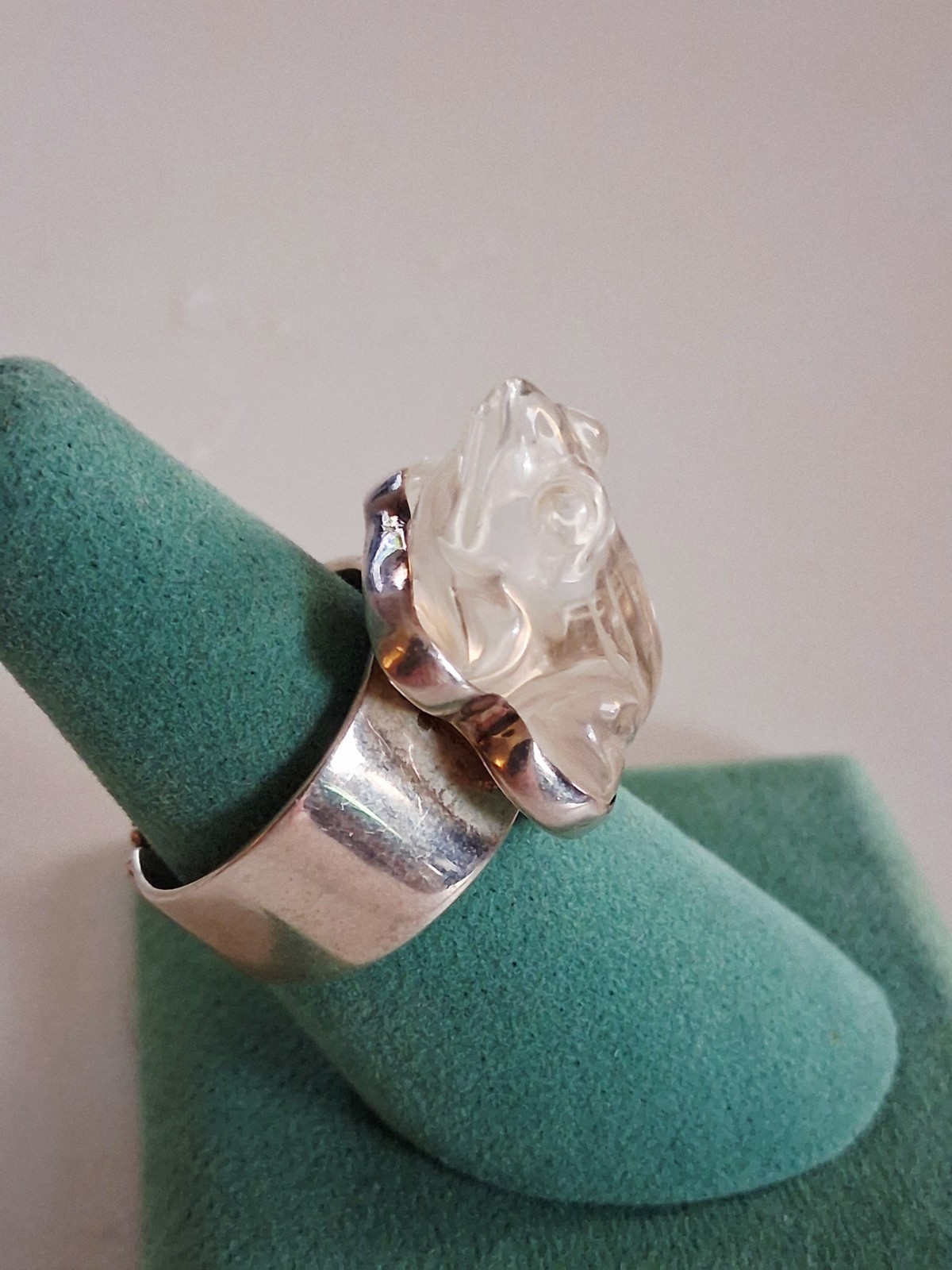 Hand Carved Rock Crystal Quartz Frog Statement Ring Size 10 Sterling Silver NIB