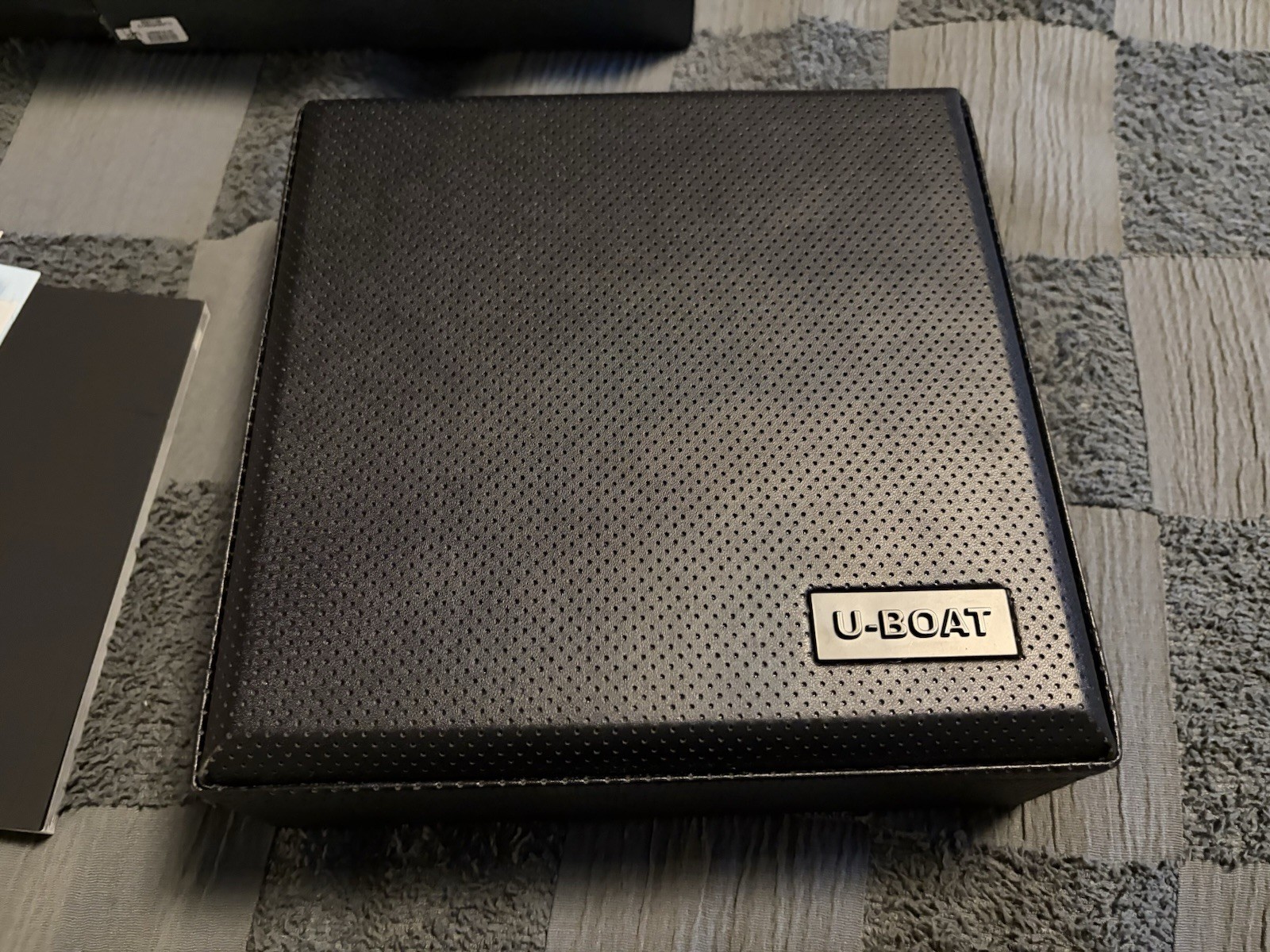 U-Boat Classico 5573 Left Hook 53mm Auto Carbon Fiber +Extra Strap / FULL SET