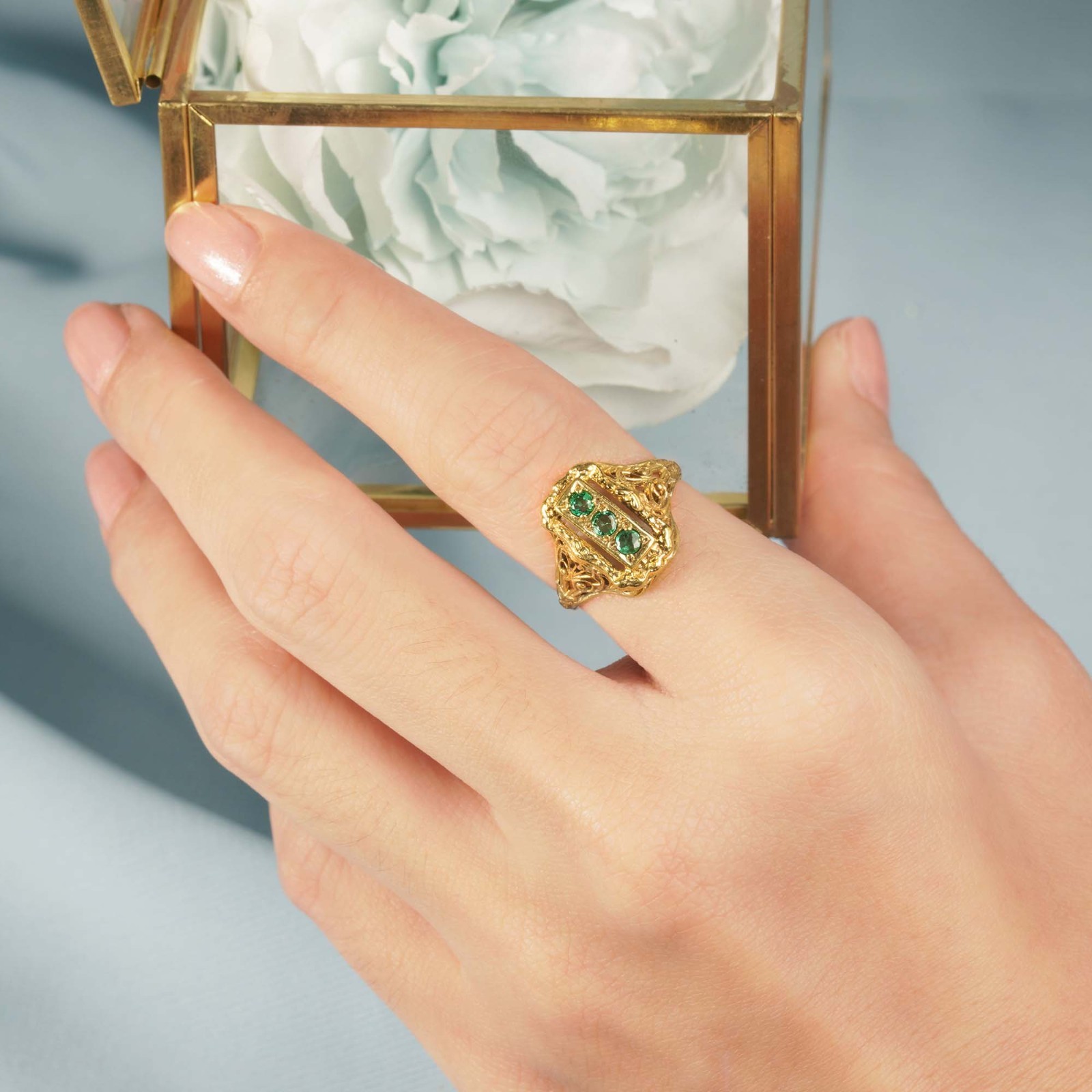 14K Yellow Solid Gold Natural Emerald Vintage Style Filigree Three Stone Ring