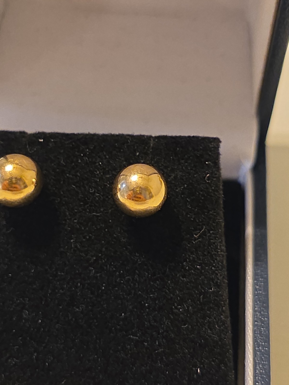 14k Gold Stud Earrings Perfect for Every Day Wear Or Any Special Occasion!!