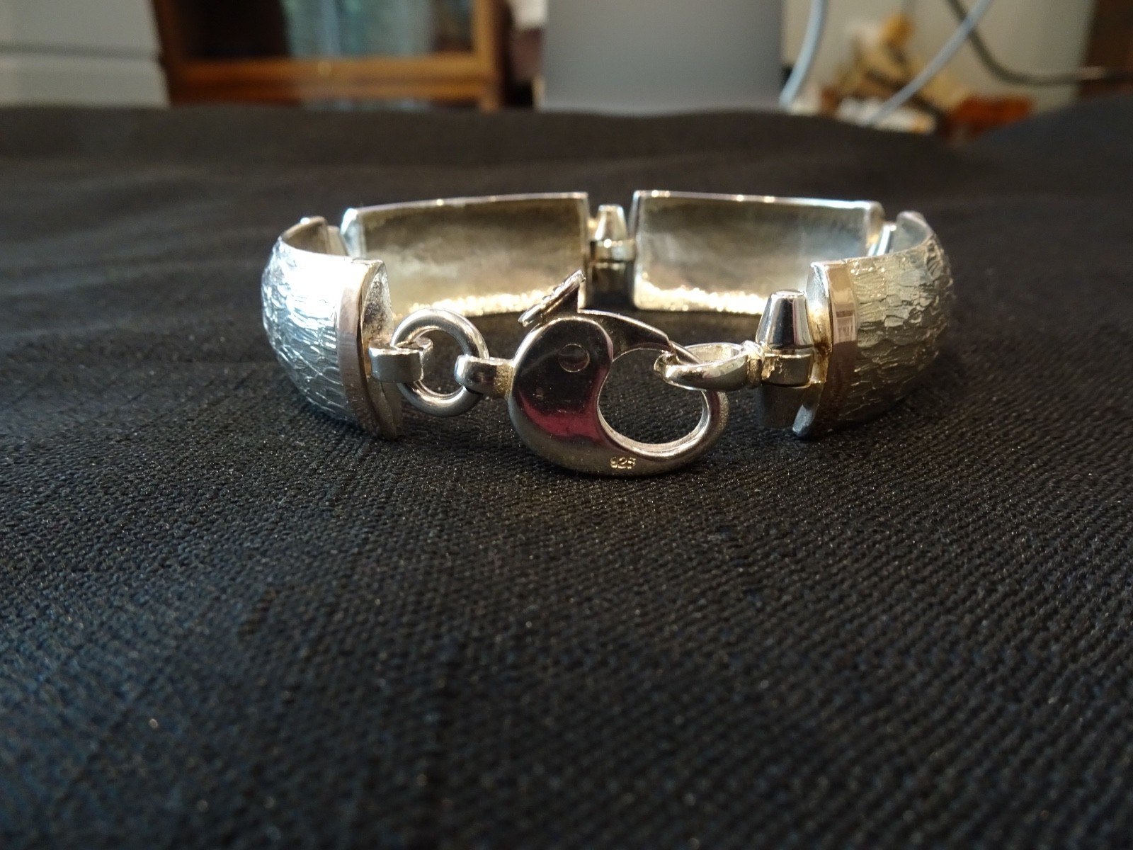 #779 SP-925 4-SECTION BANGLE LINK BRACELET-FANCY–READY FOR A QUEEN