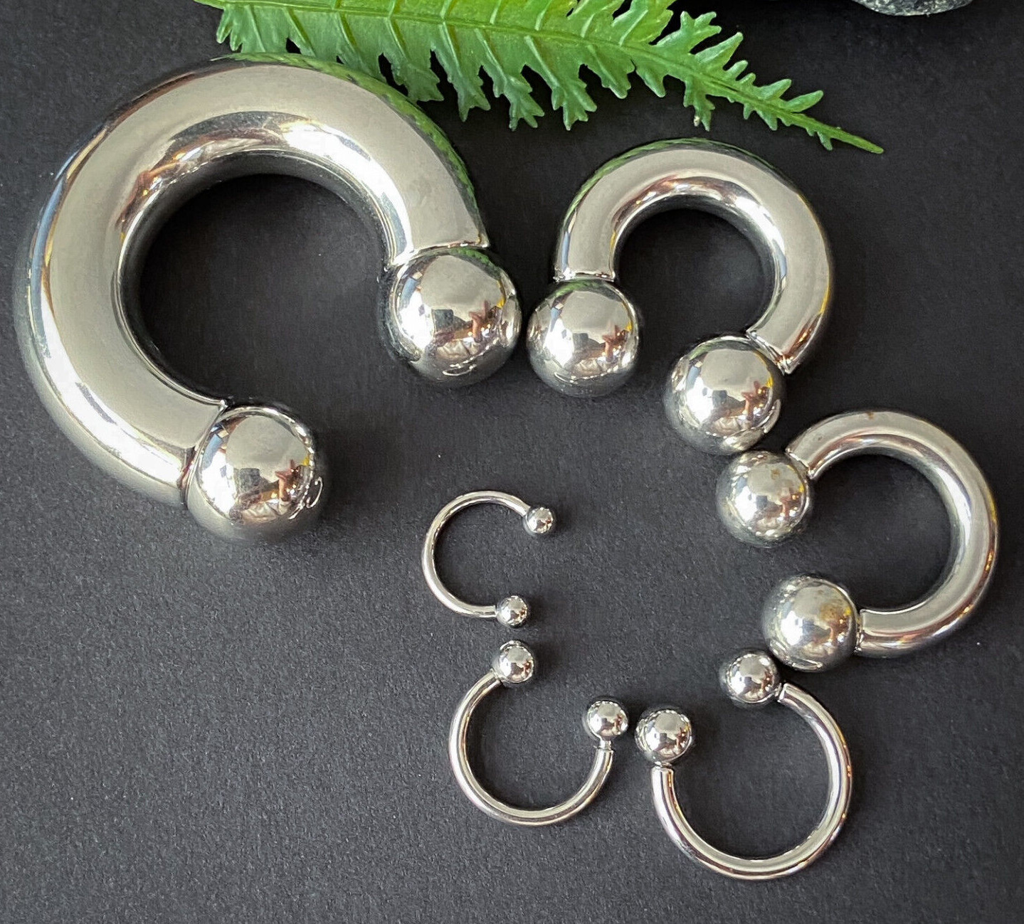 1pc Internally Threaded Circular Barbell Horseshoe Septum, Nipple, Eyebrow Ring