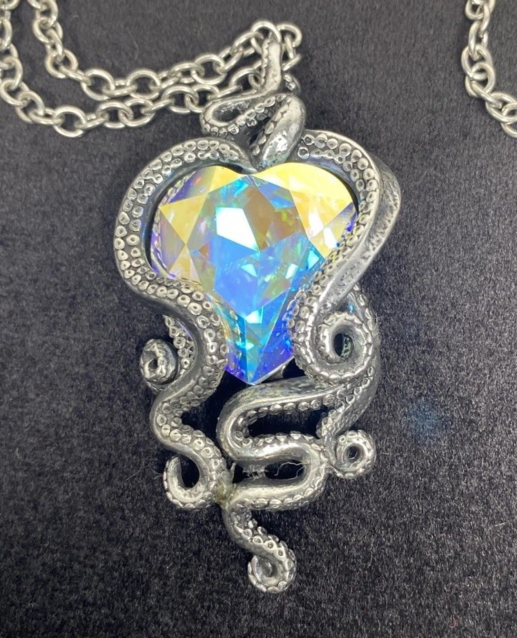 Alchemy England Pewter Gothic Cthulhu Heart Crystal Octopus Pendant