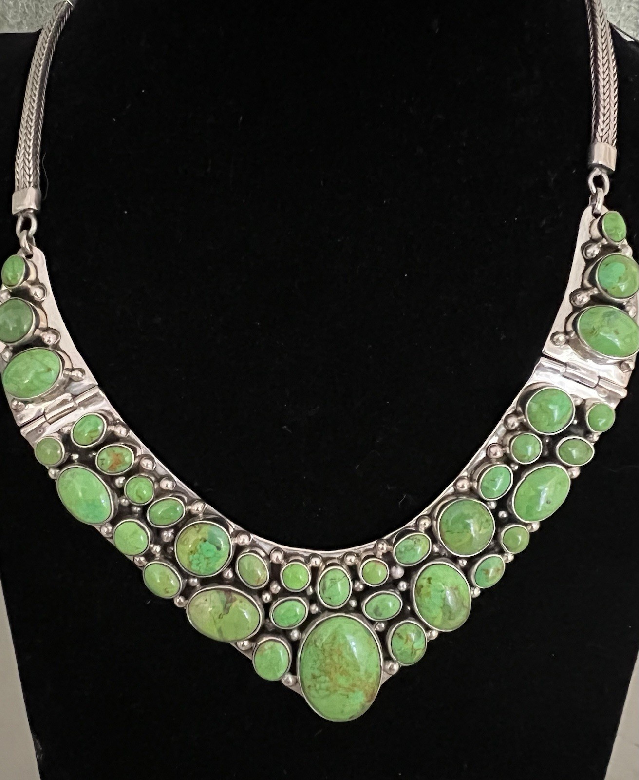 SOUTHWEST STYLE LIME GREEN TURQUOISE STERLING SILVER ARTISAN BIB COLLAR NECKLACE