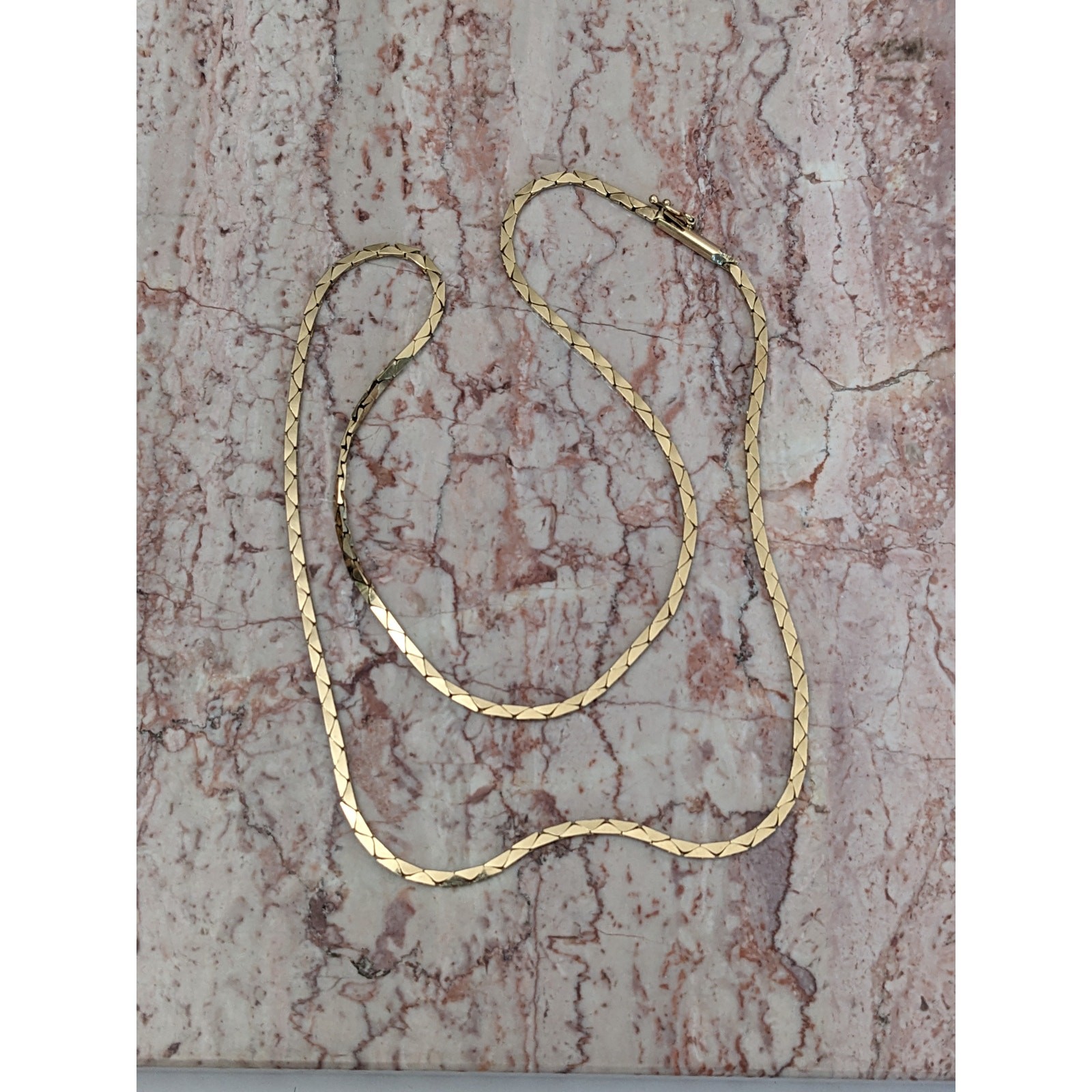 Vintage Unmarked 14k Yellow Gold Triangle Link Chain Necklace 16.5in