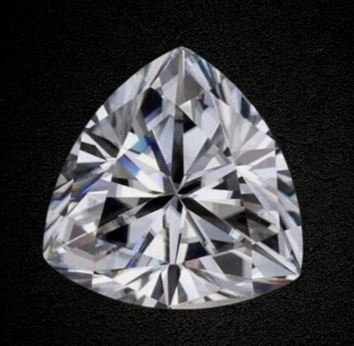 Lab-Grown Loose CVD Diamond 1 Pc Trillion 5 mm D Color IF Clarity Certified