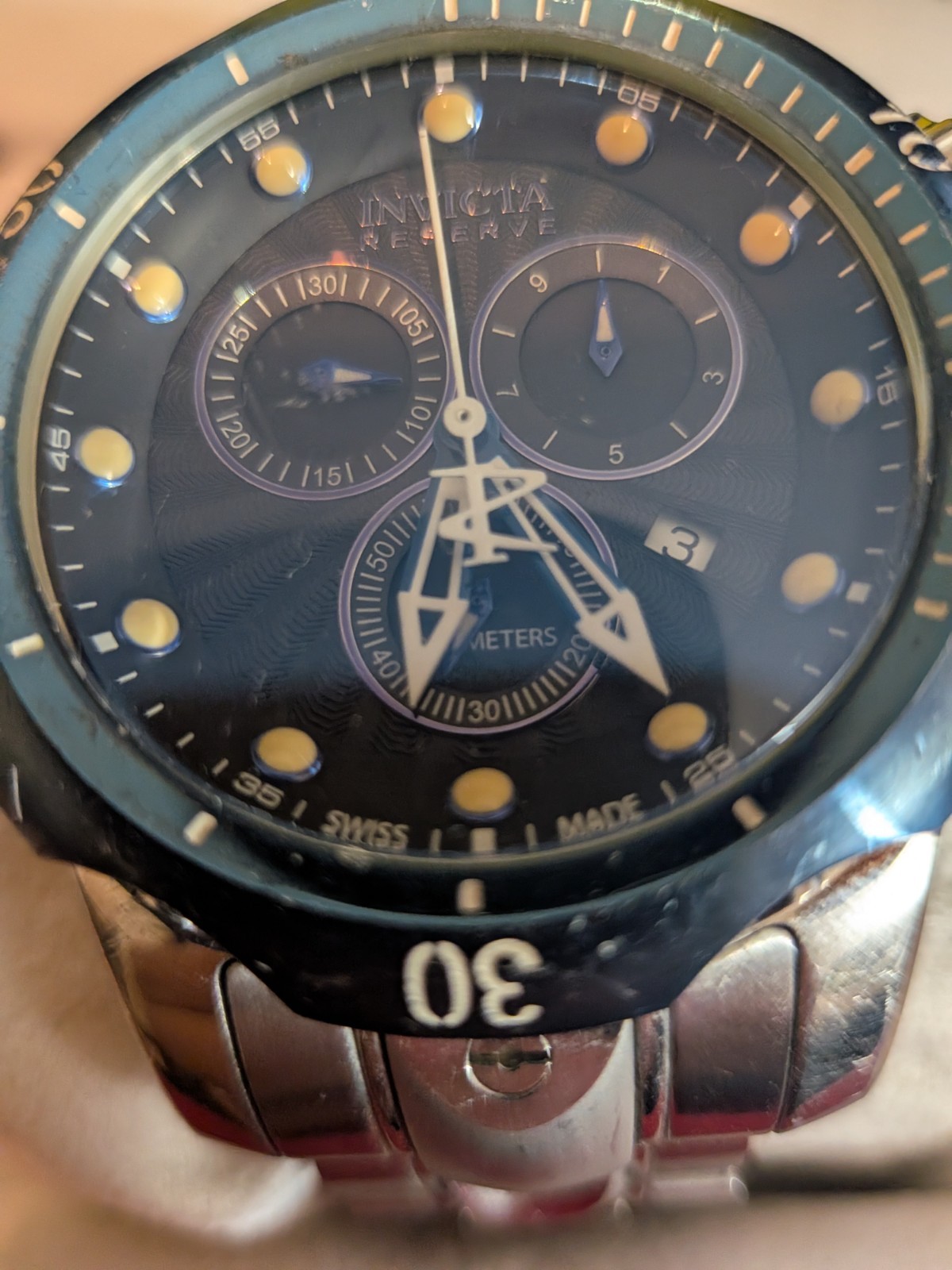 Invicta Mens Watch Venom Reserve Model 10805 FOR PARTS OR REPAIR NOT WORKING