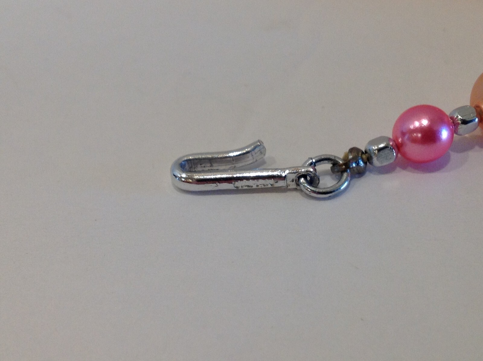 Vintage Pink and Peach Beaded Necklace-Unsigned Japan 24″ Long