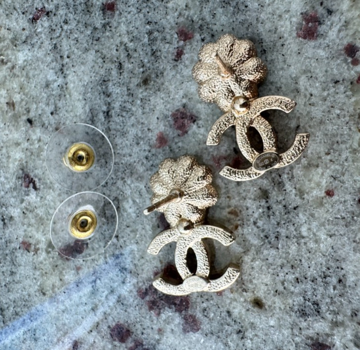 Chanel Camellia CC Logo Earrings Pearl/Crystal Light Gold Tone