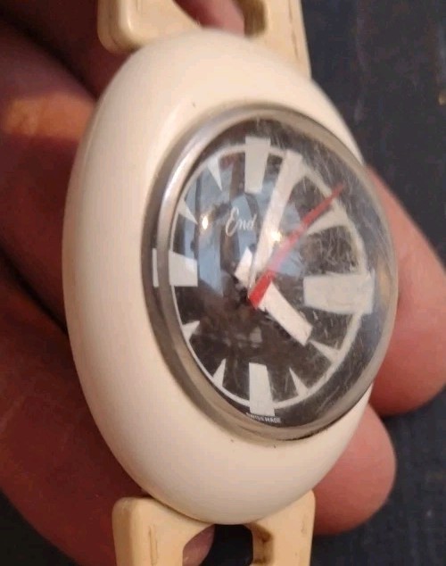 Vintage Mid 20th Century Endura retro Design Watch