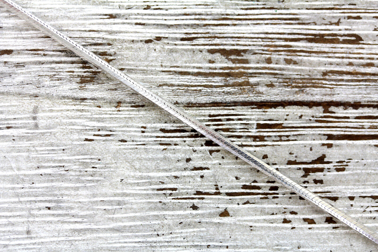 VINTAGE DIAMOND CUT SNAKE ITALY STERLING SILVER 925 18.5″ NECKLACE CHAIN CLASSIC