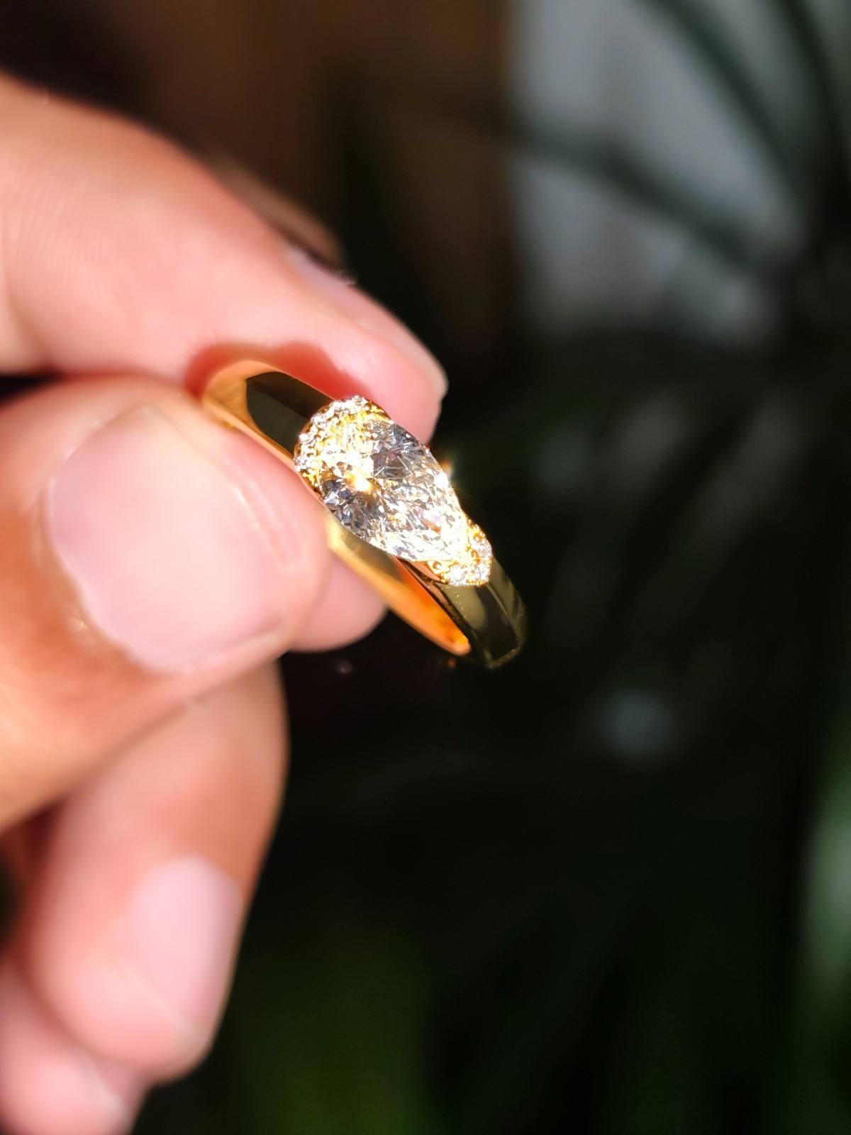 18K Yellow Gold Solitaire Ring 1.01ct Pear Diamond (Brown) IGI Size 5,6,7,8,9,10