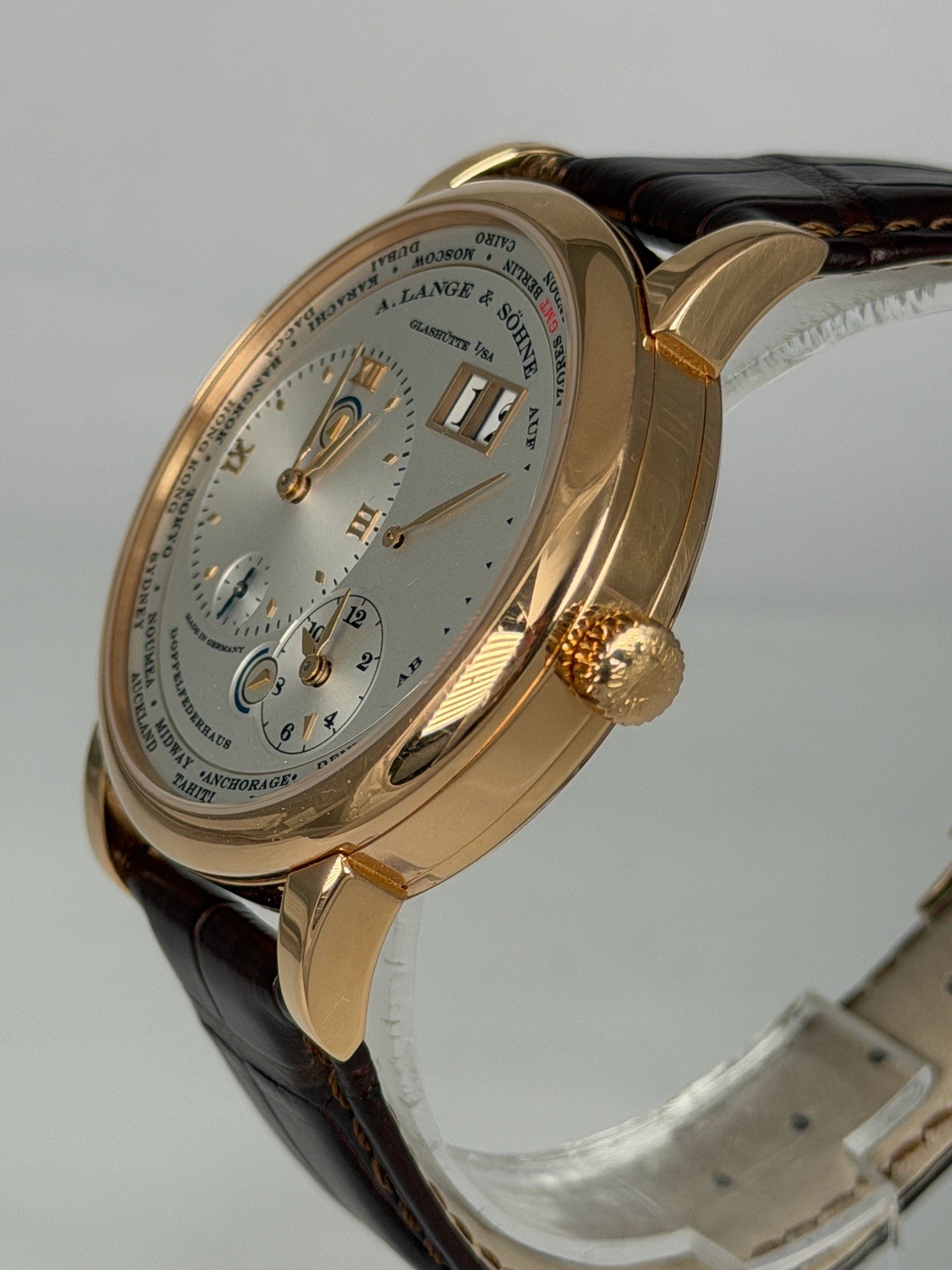 A. Lange & Söhne Lange 1 Time Zone 116.032 – 18k Pink Gold – Box & COA 2022
